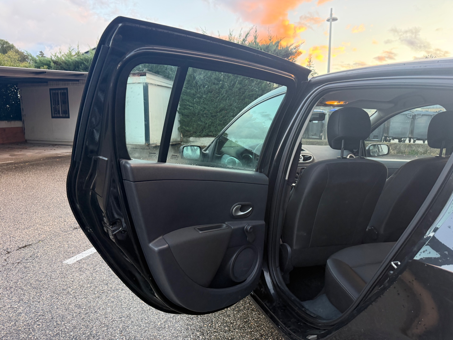 Renault Clio III 1.2 75ch