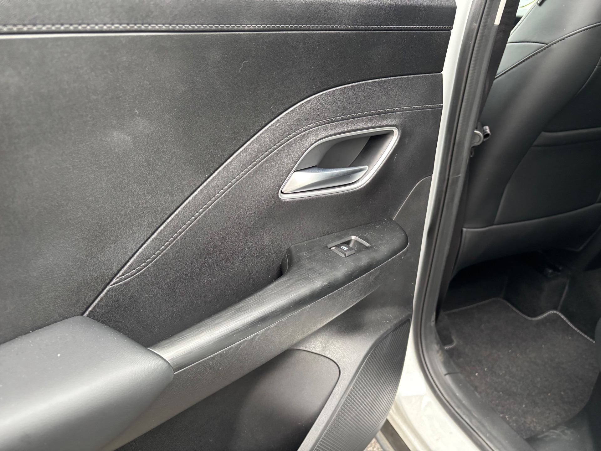 MG ZS 1.5 197ch LUXURY