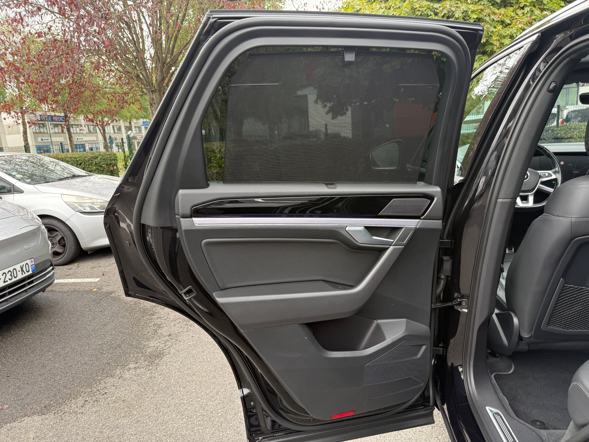 Volkswagen Touareg 3.0 TDI V6 4 MOTION 286ch R-line