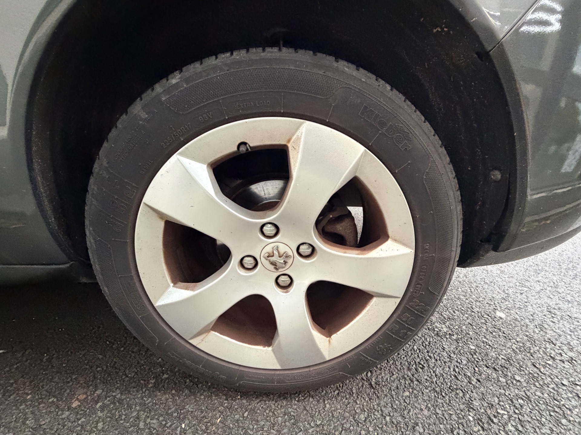 Peugeot 3008 1.6 e-HDi 112ch “Active”