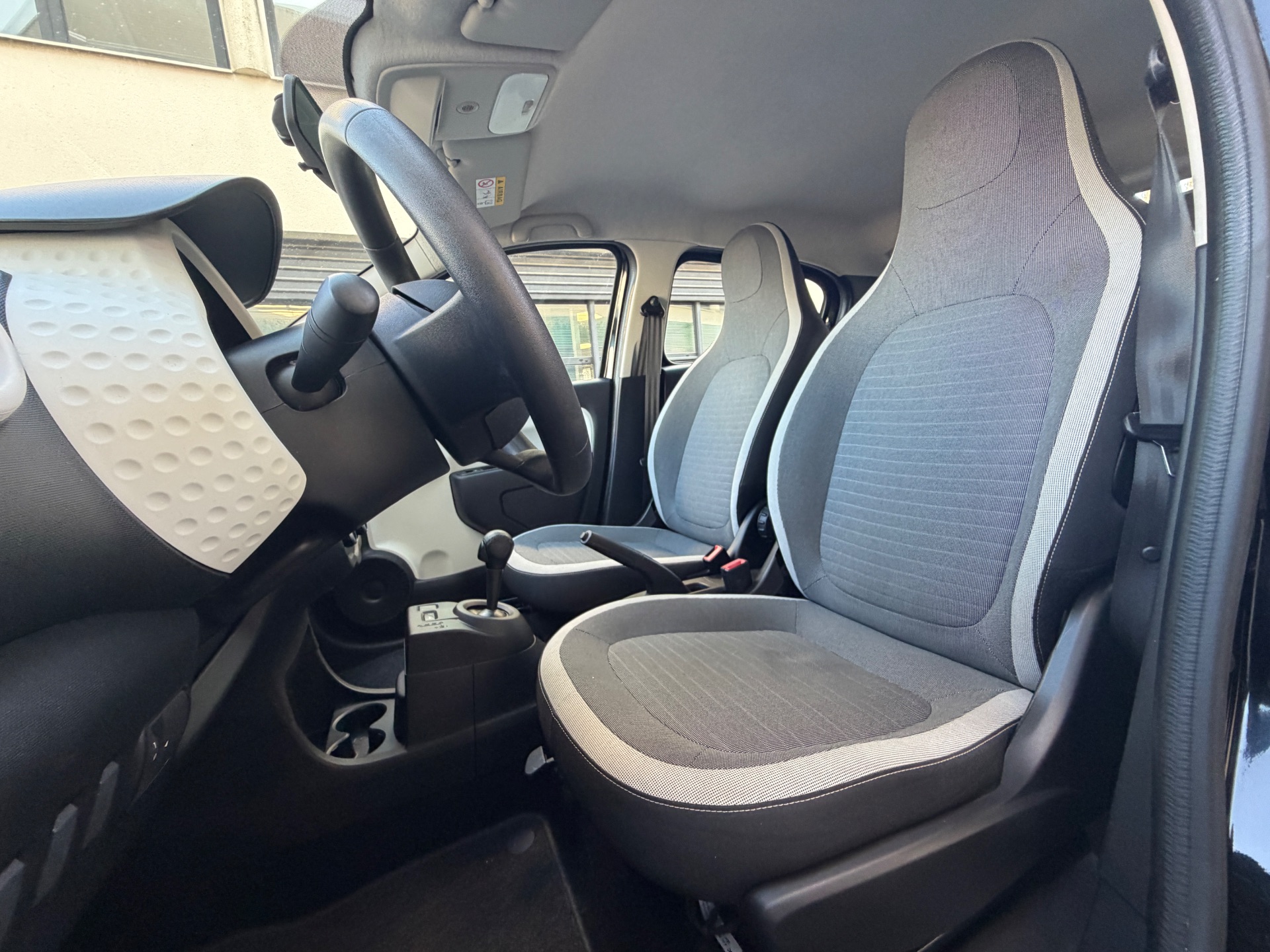 Renault Twingo 1.0 70ch “Zen”