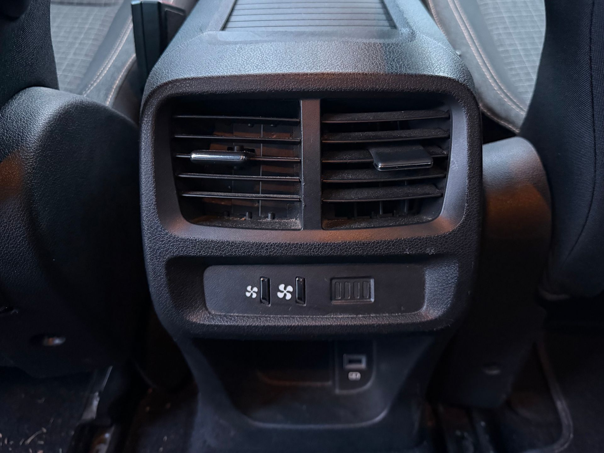 Peugeot Rifter 1.5HDI 130ch GT LINE