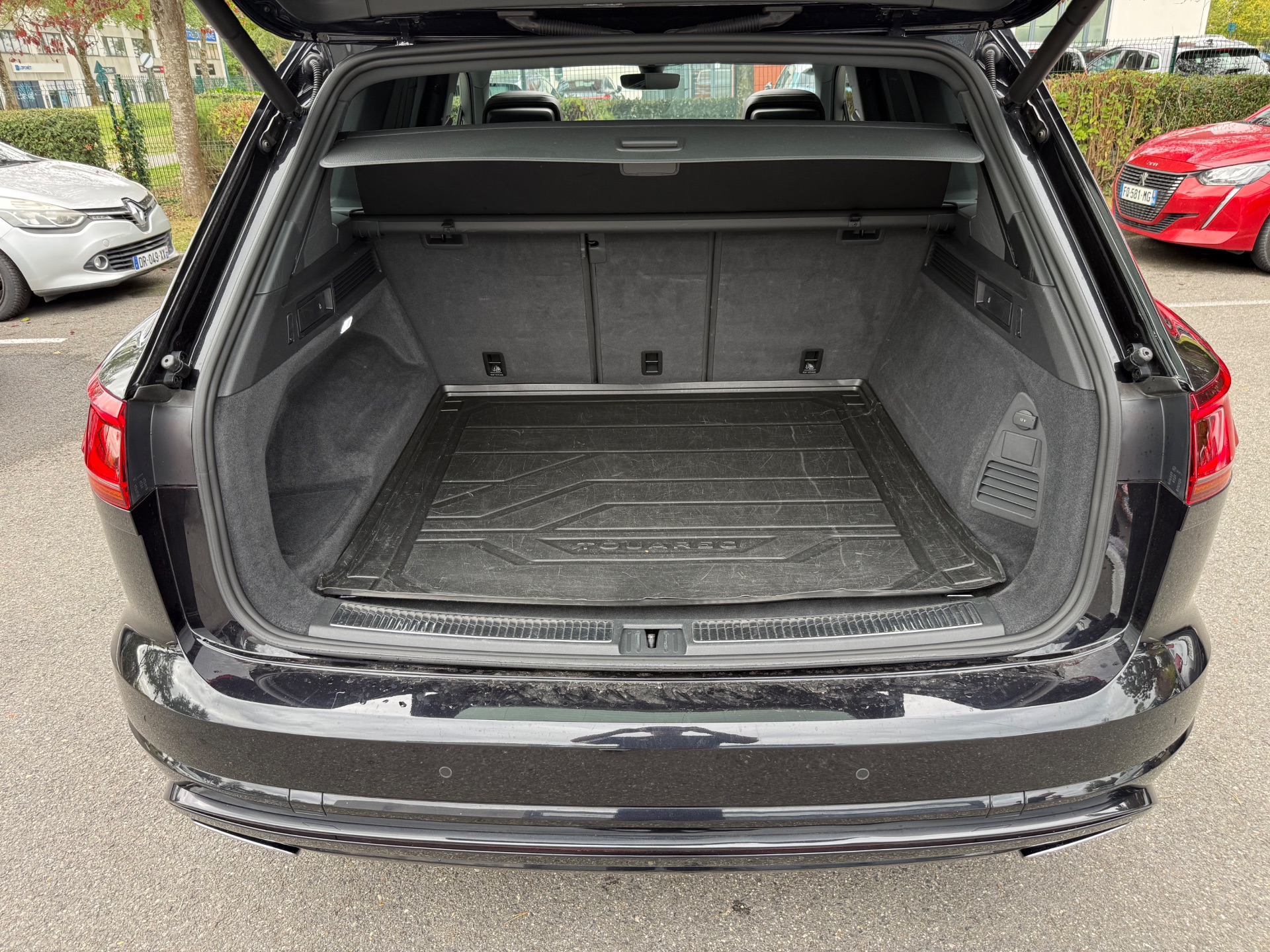 Volkswagen Touareg 3.0 TDI V6 4 MOTION 286ch R-line