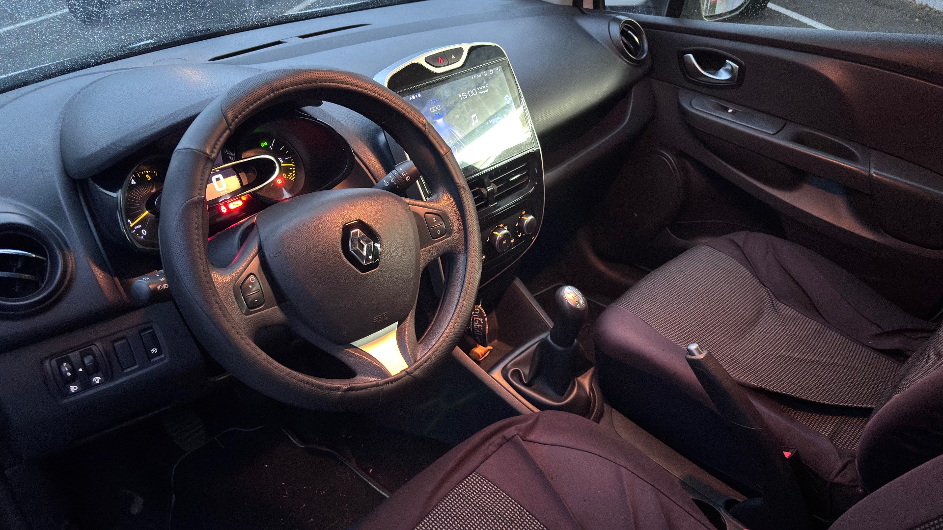 Renault Clio 1L5 DCI 75ch BUISNESS