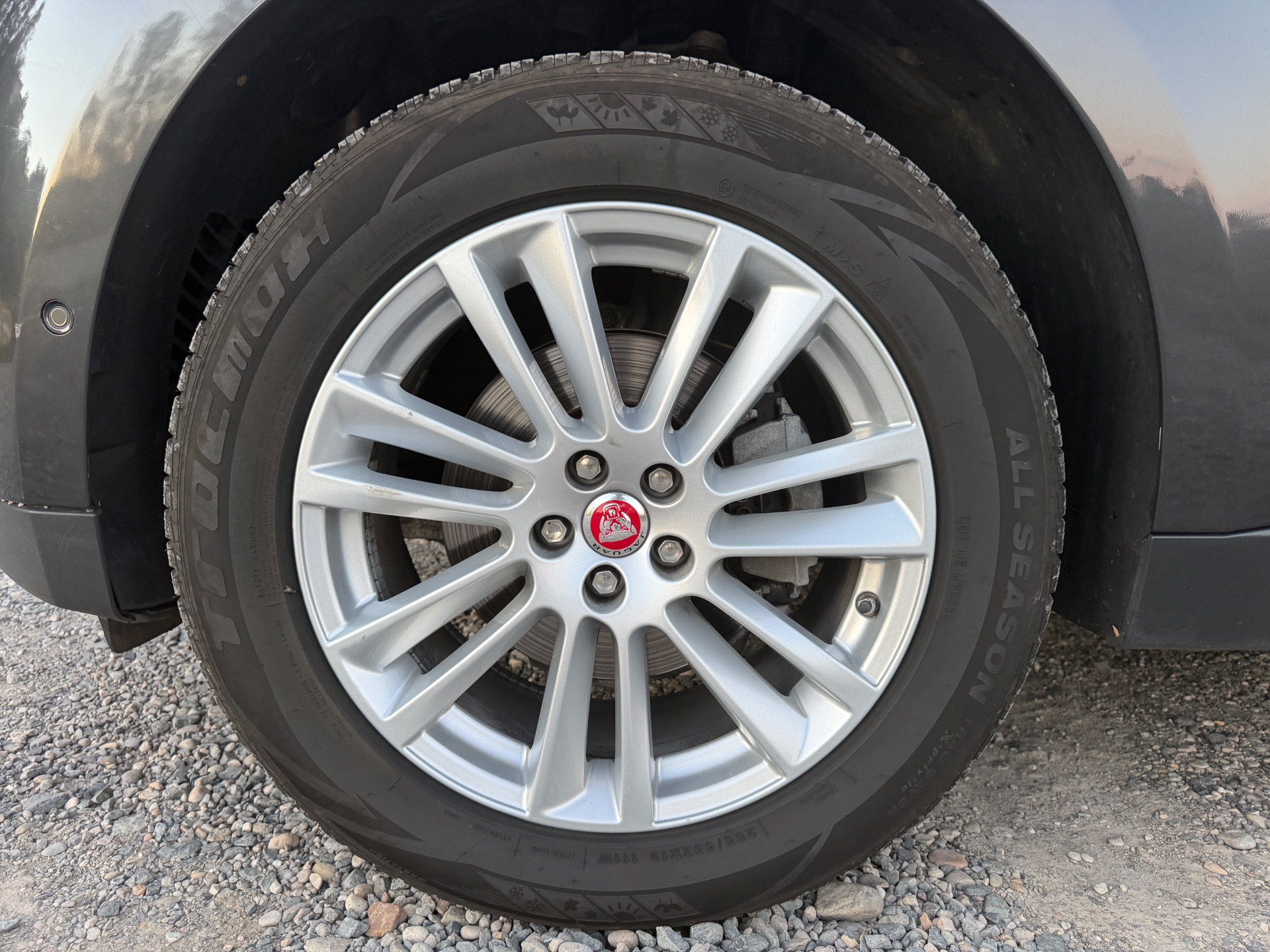 Jaguar F-Pace 2.0 D 180ch Portfolio 4X4