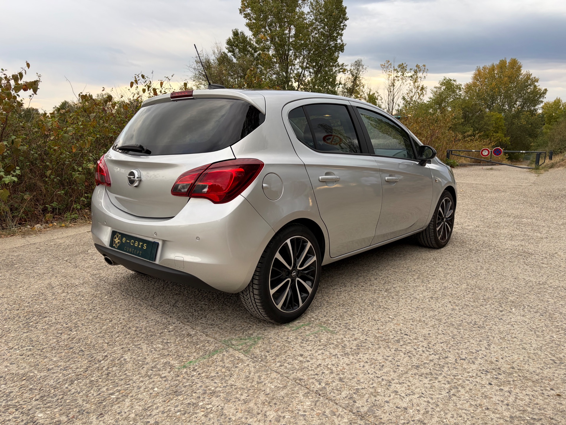 Opel Corsa 1,4 90ch edtion