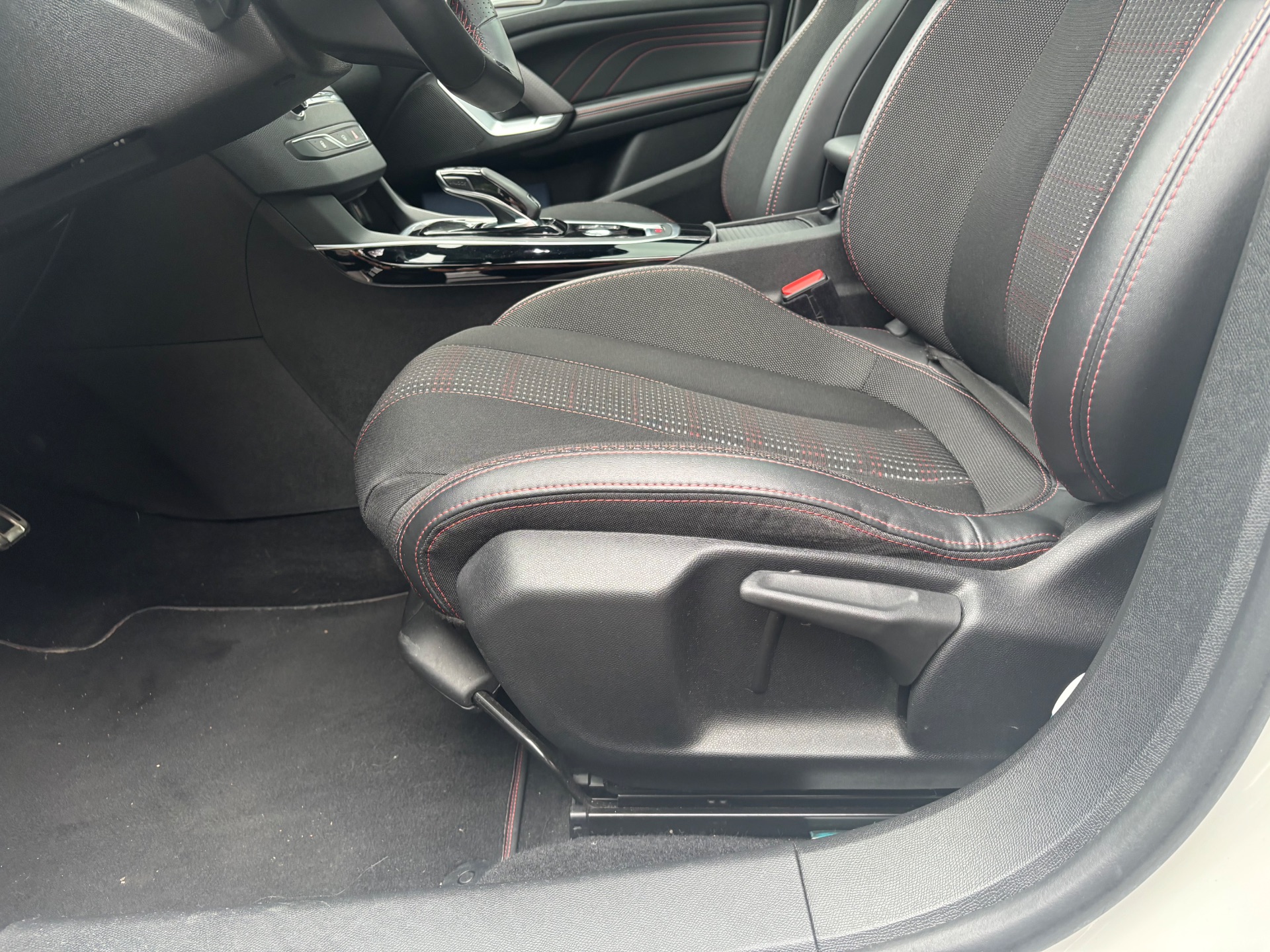 Peugeot 308 1.5 BlueHDI 130ch GT Line