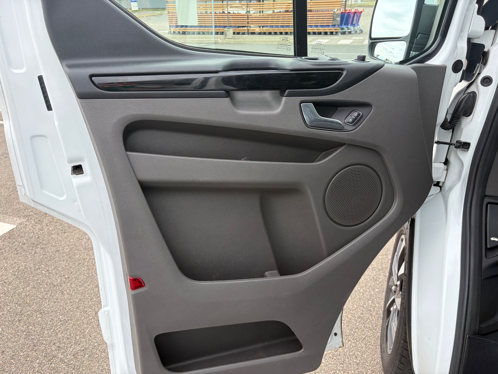 Ford Transit Custom 2,0 TDCI ECOBLUE 185ch Sport
