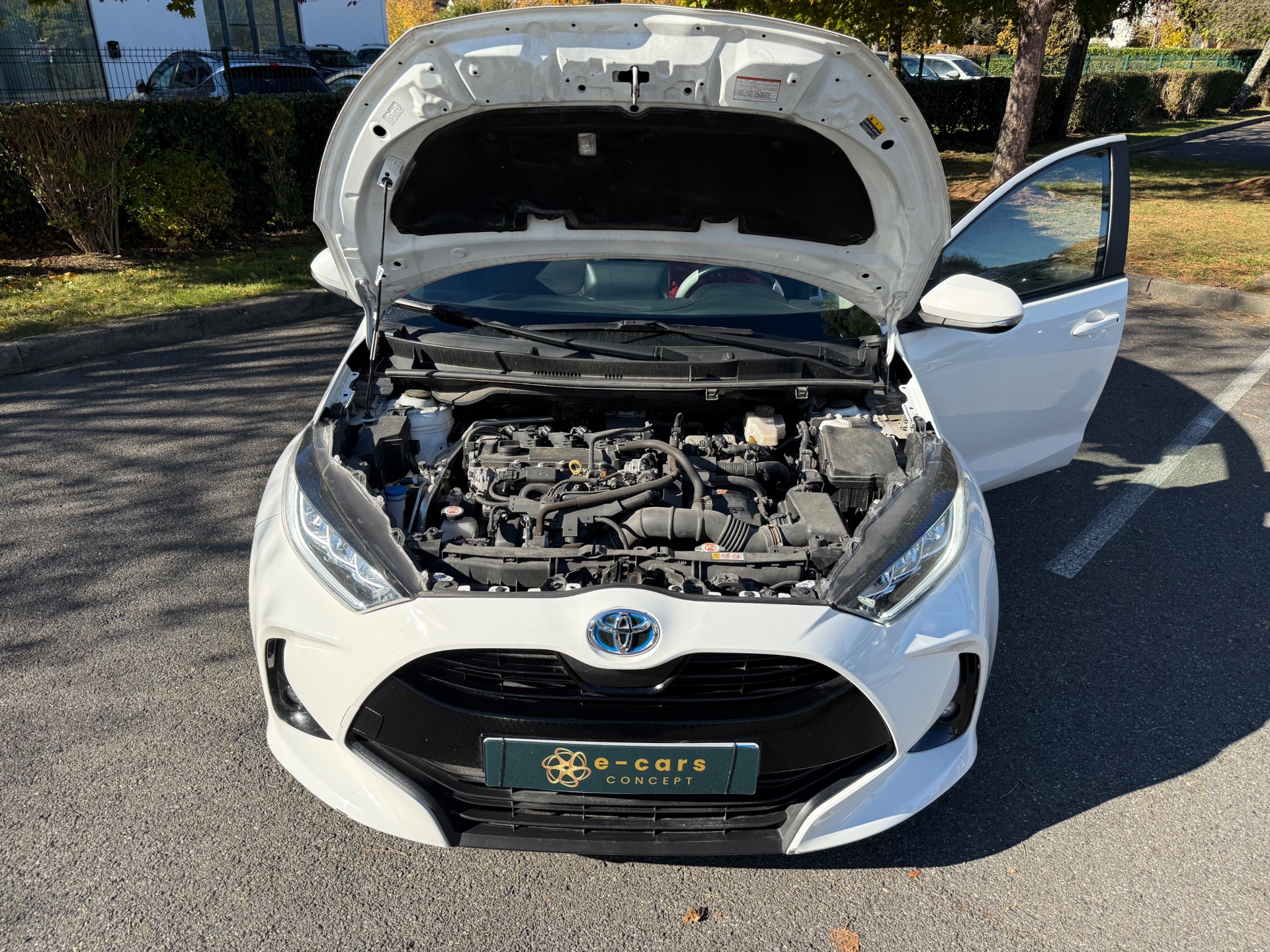 Toyota Yaris hybrid 136ch Design