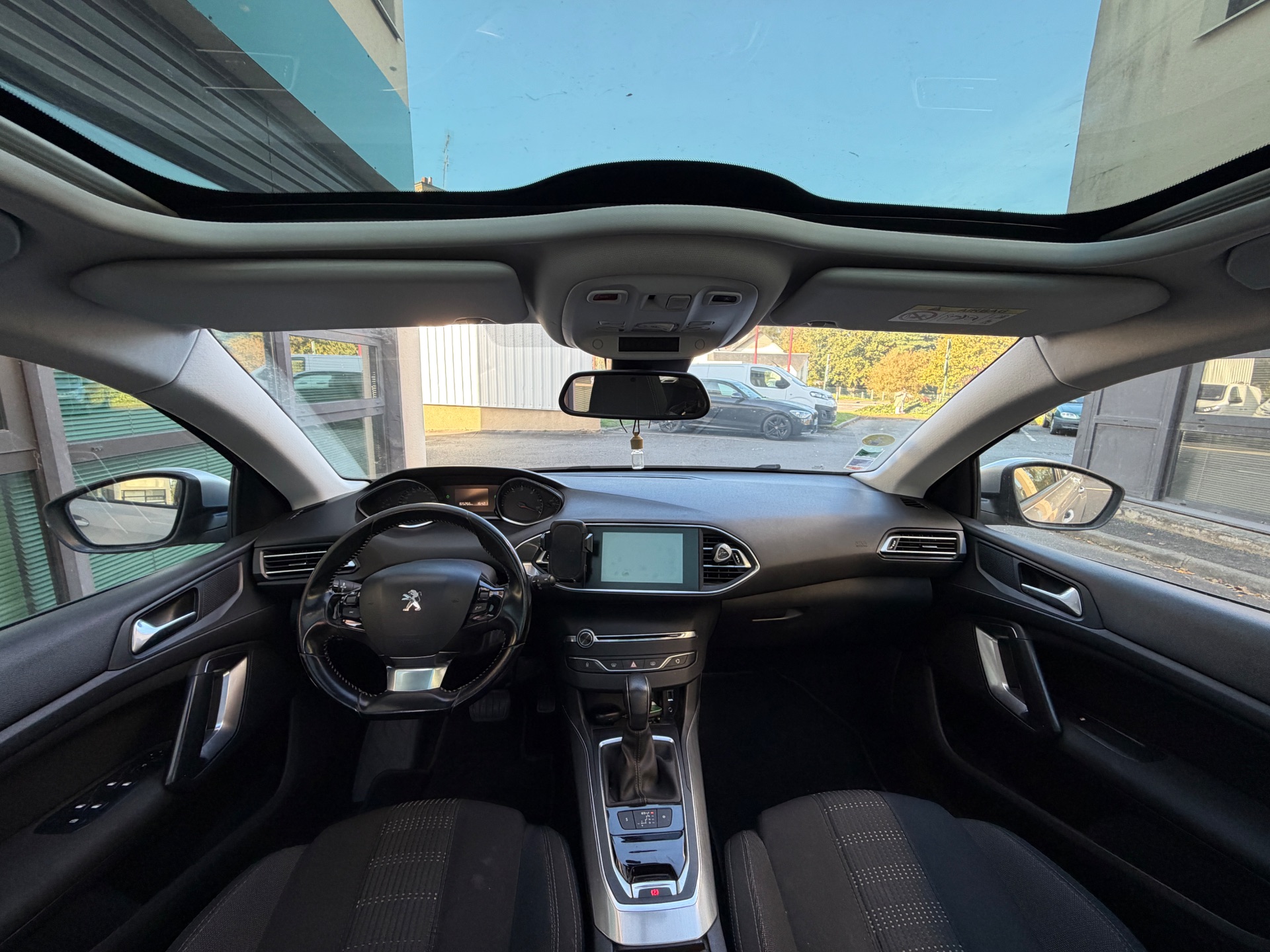 Peugeot 308 SW 2.0 BlueHDI 150ch “Allure Business”