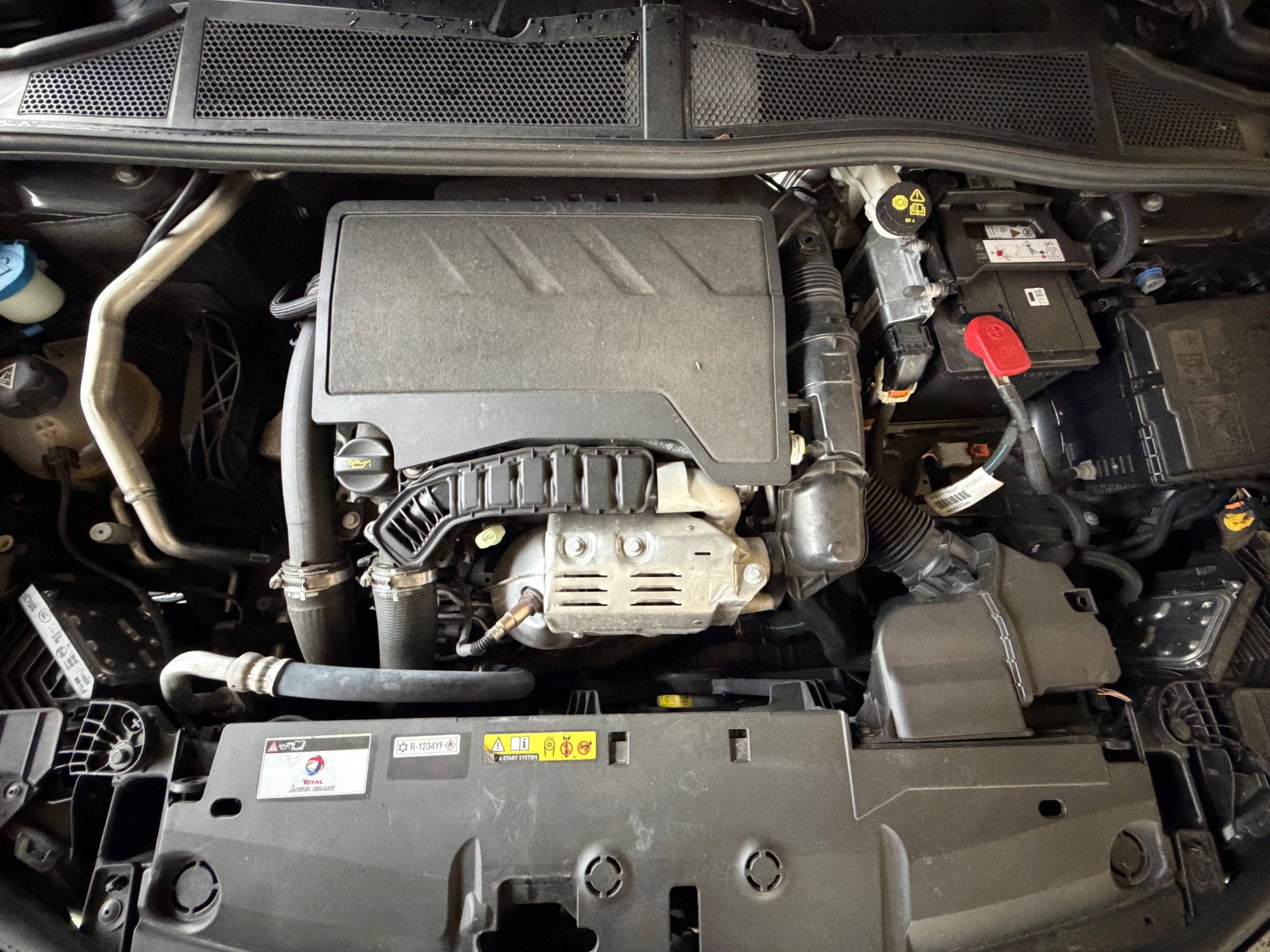 Peugeot 408 1.2 THP Puretech 130ch “Allure Pack”