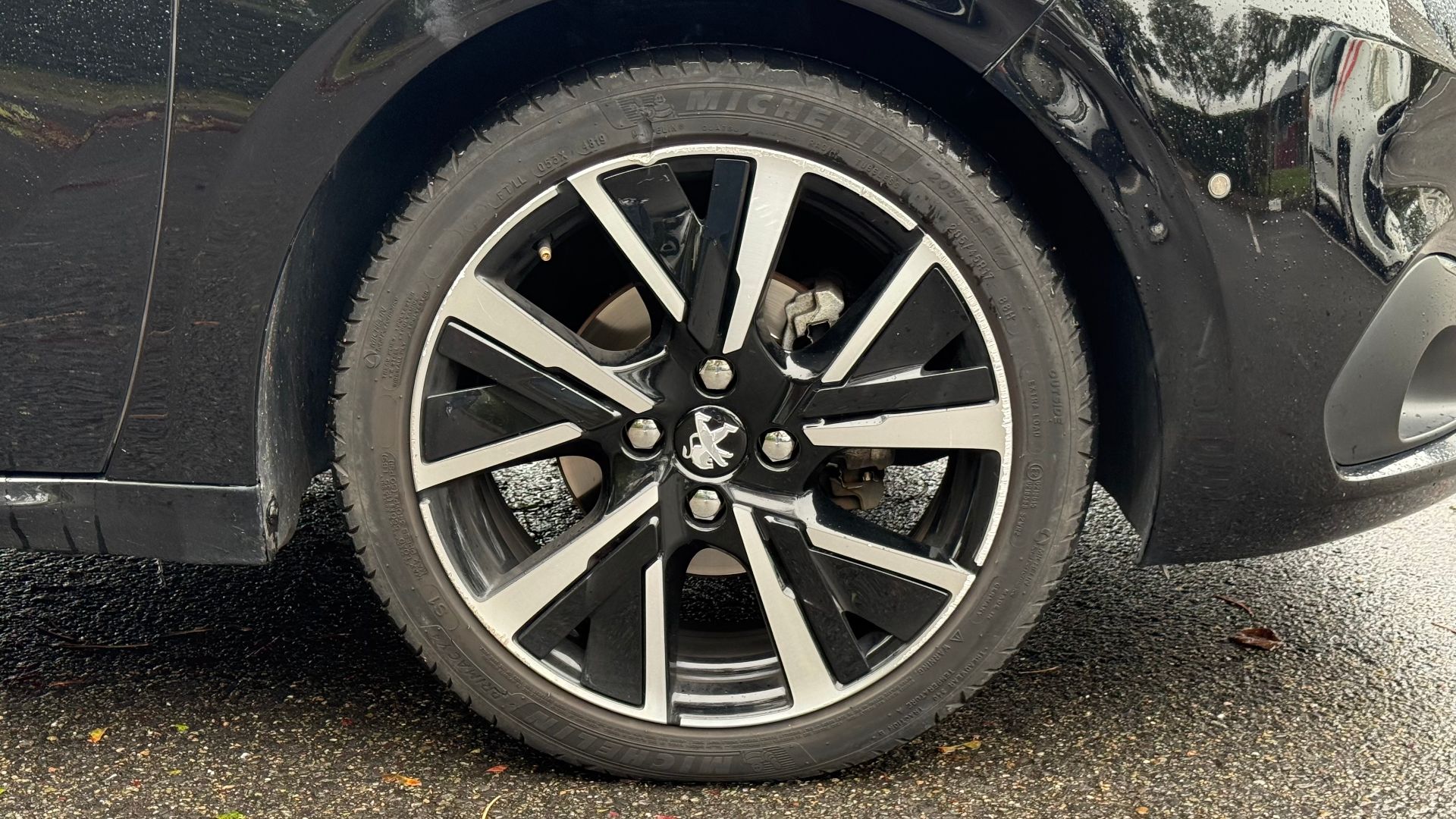 Peugeot 208 1.2 puretech Allure