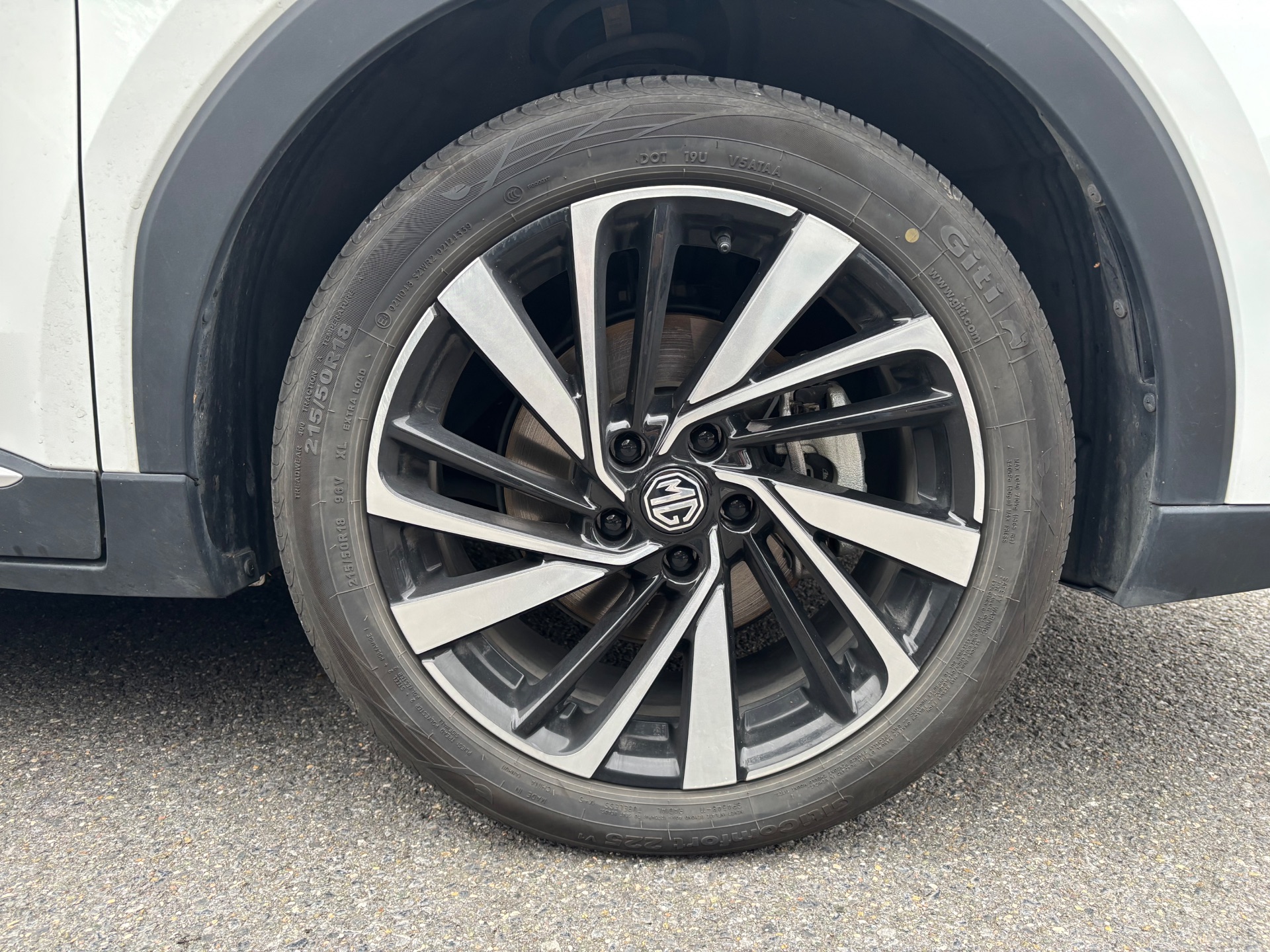 MG ZS 1.5 197ch LUXURY