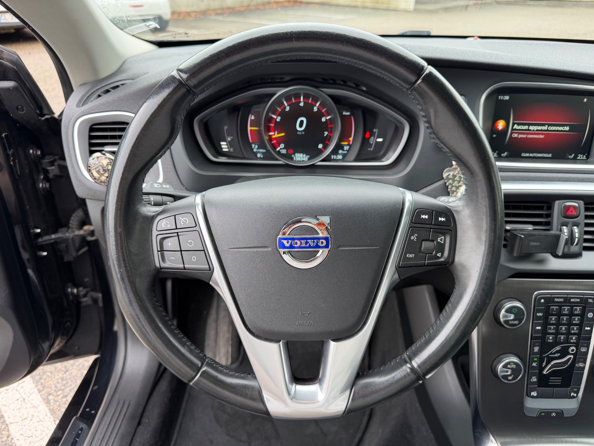 Volvo V40 1.6 122ch MOMENTUM