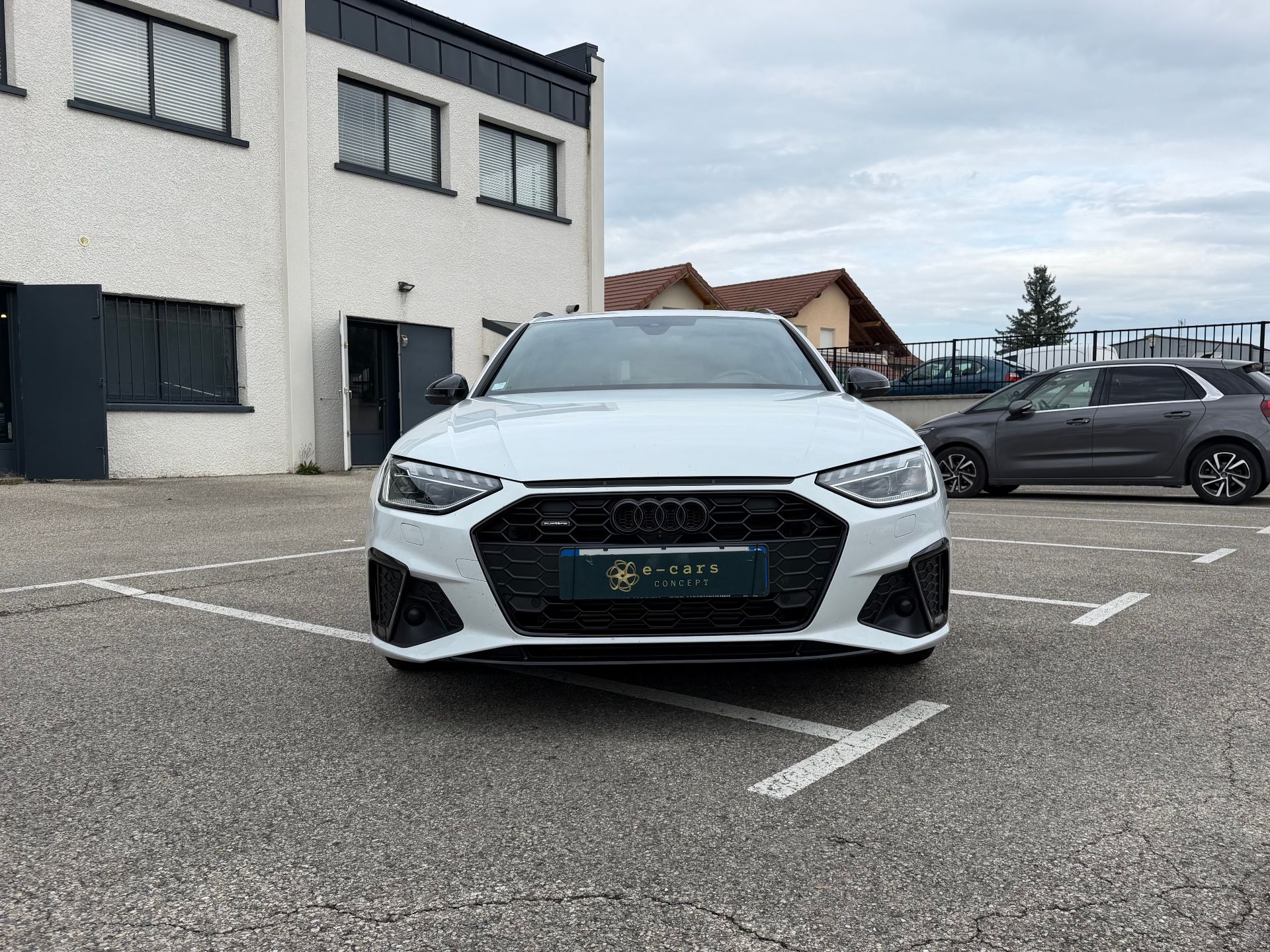 Audi A4 40 TFSI 204ch QUATTRO S-LINE S-TRONIC