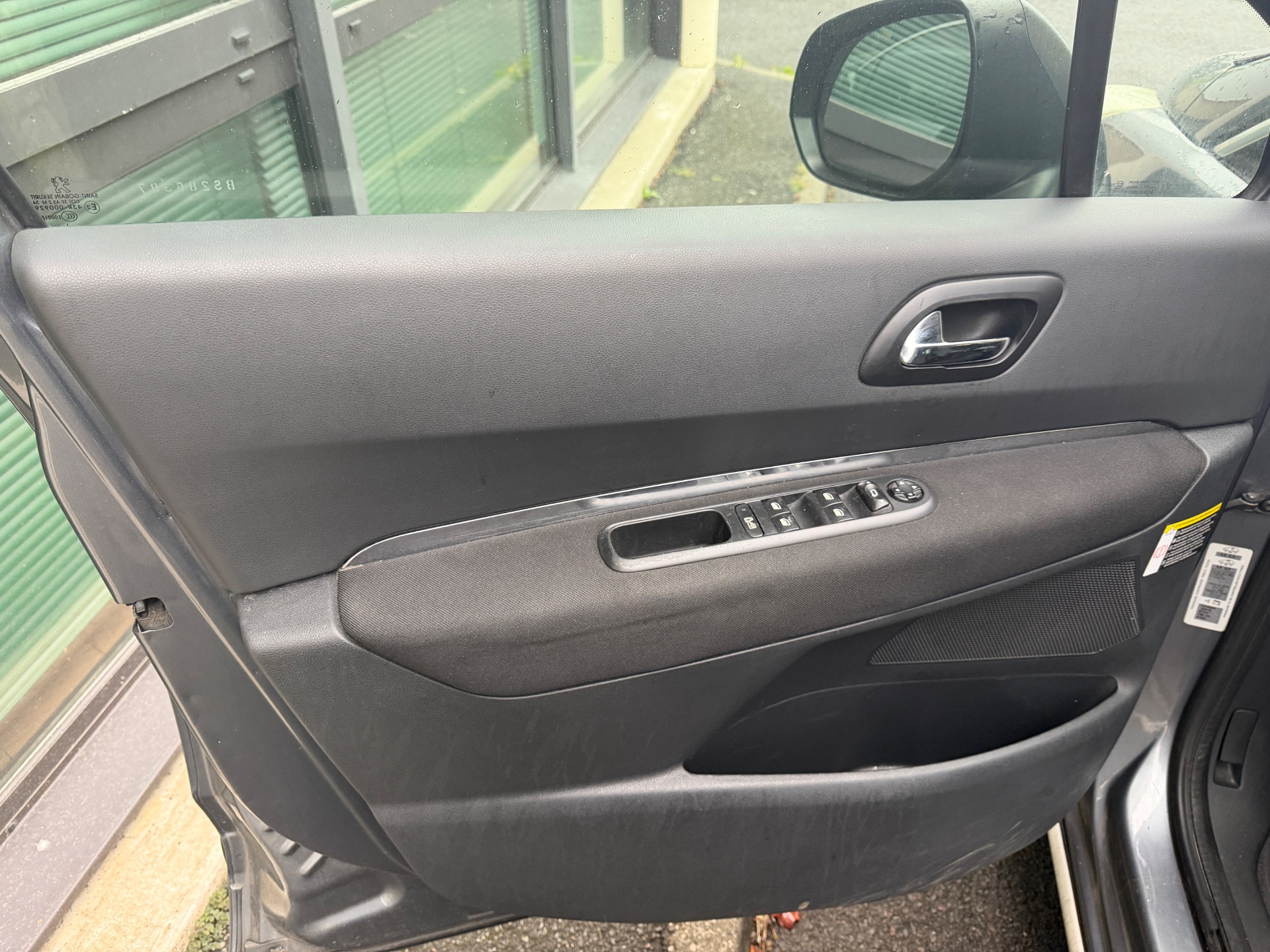 Peugeot 3008 1.6 e-HDi 112ch “Active”