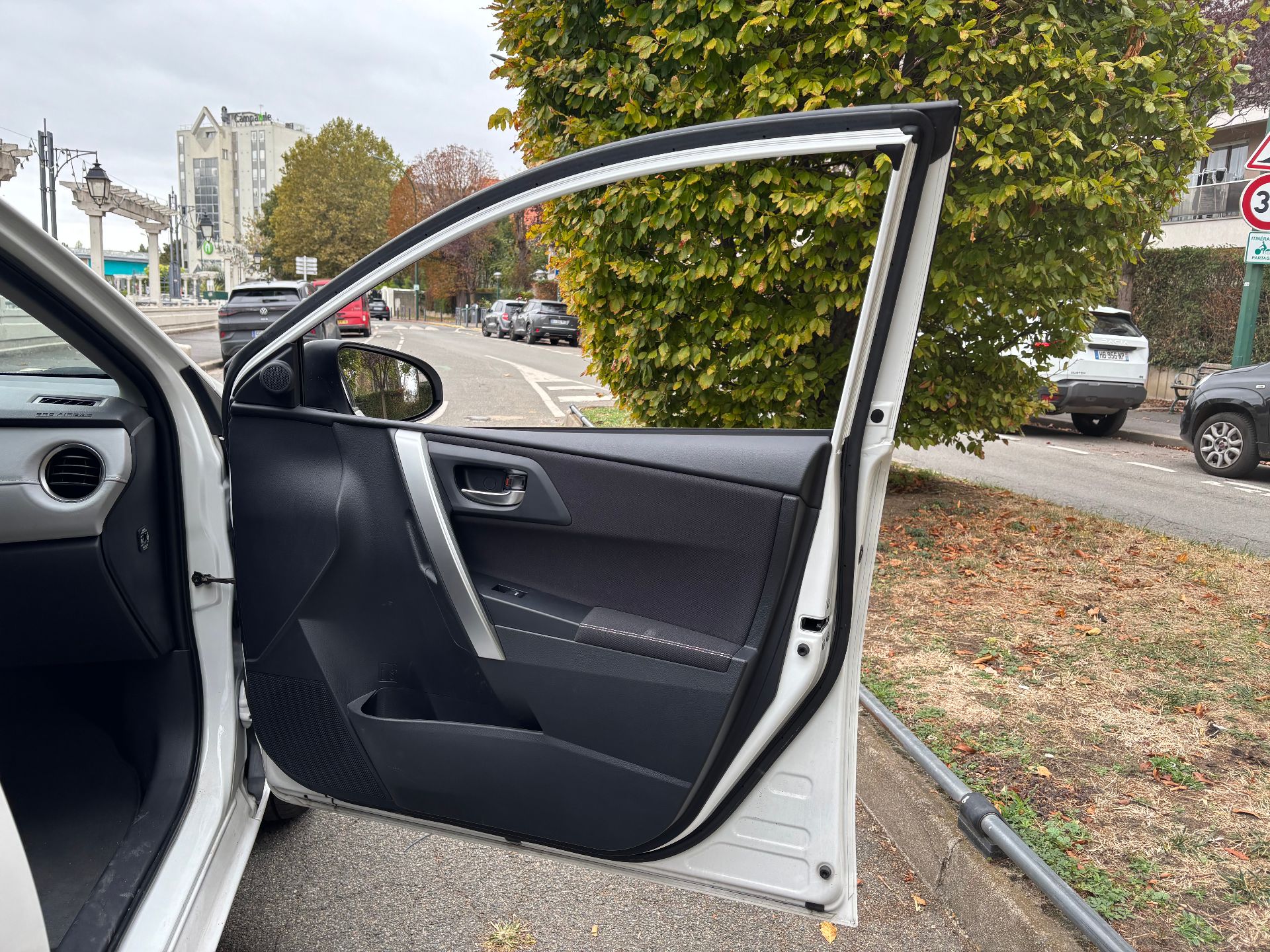 Toyota Auris 1.8I 136ch Style