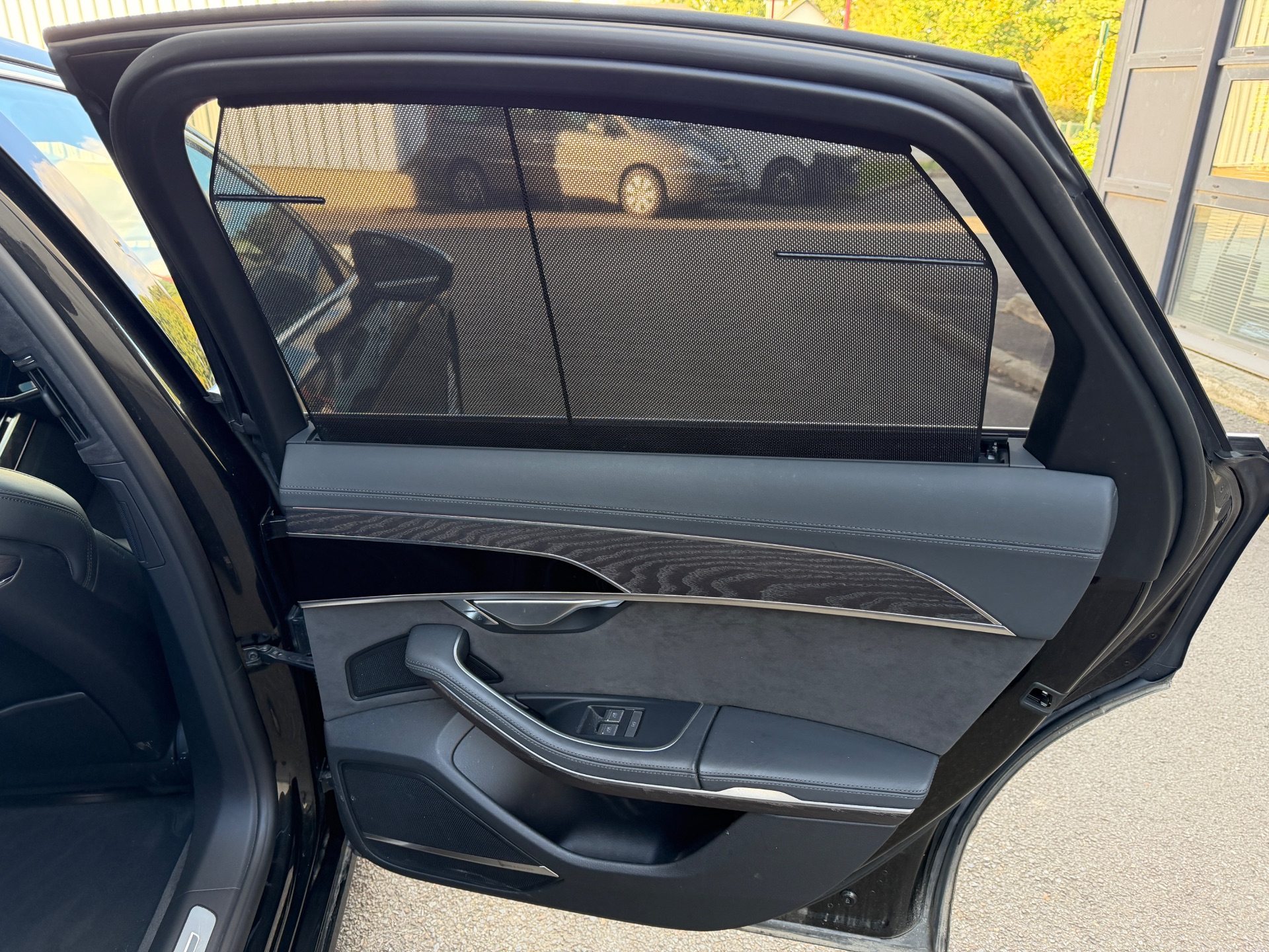 Audi A8 60 TFSI 462ch “Avus Extended”