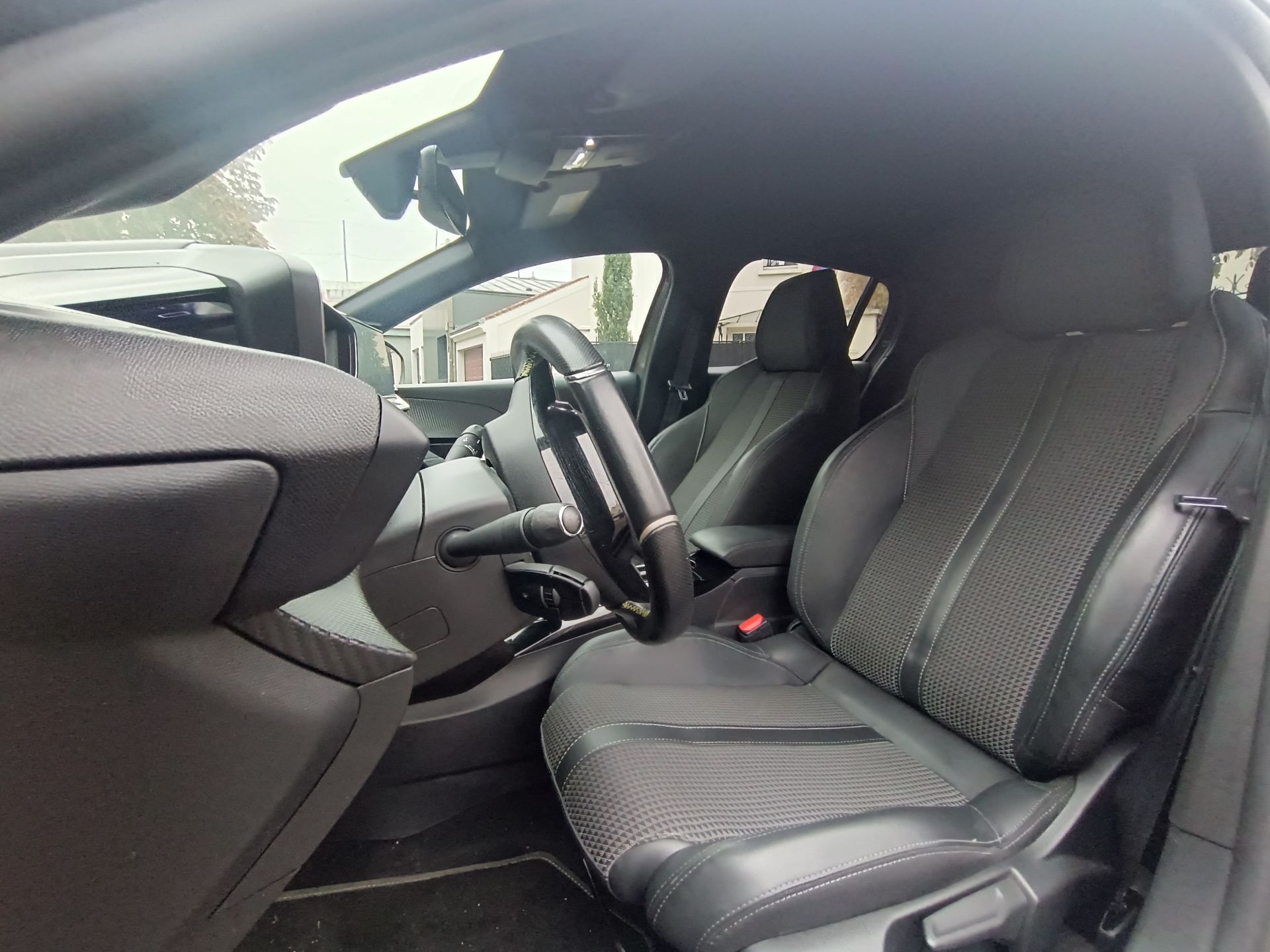 Peugeot 208 1.2 100ch GT LINE