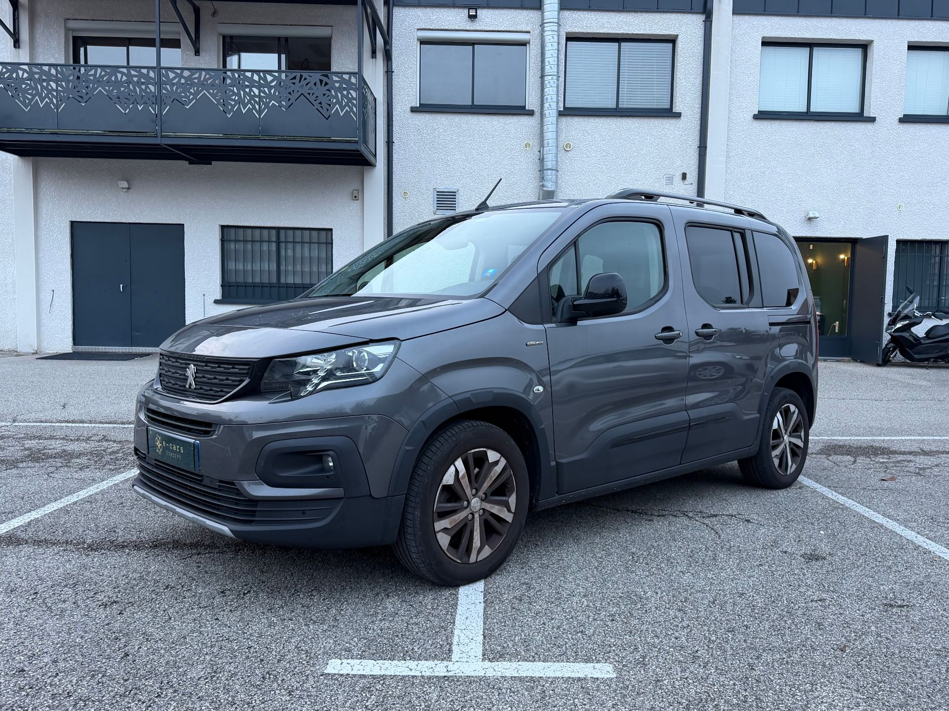Peugeot Rifter 1.5HDI 130ch GT LINE
