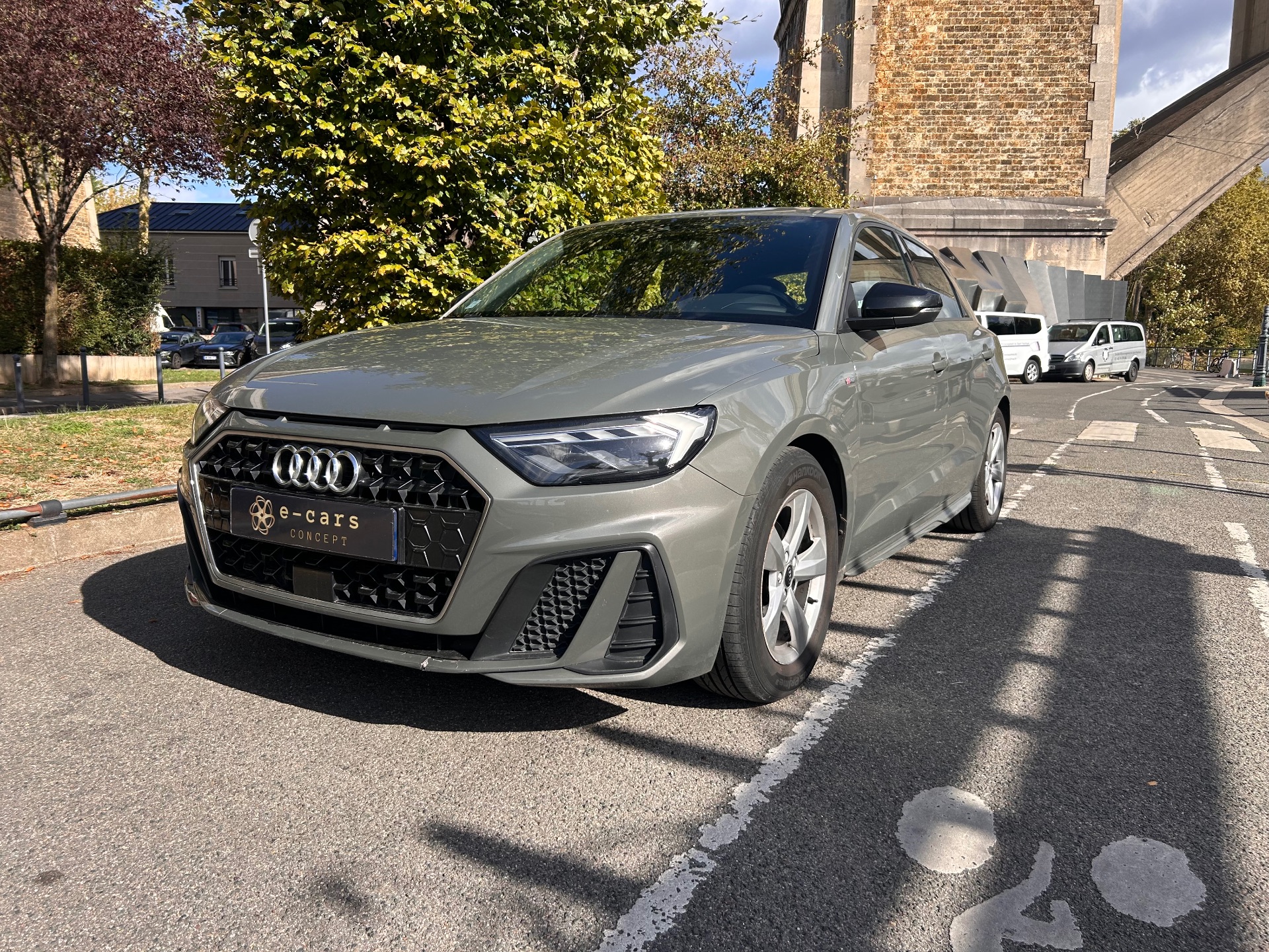 Audi A1 110ch s line