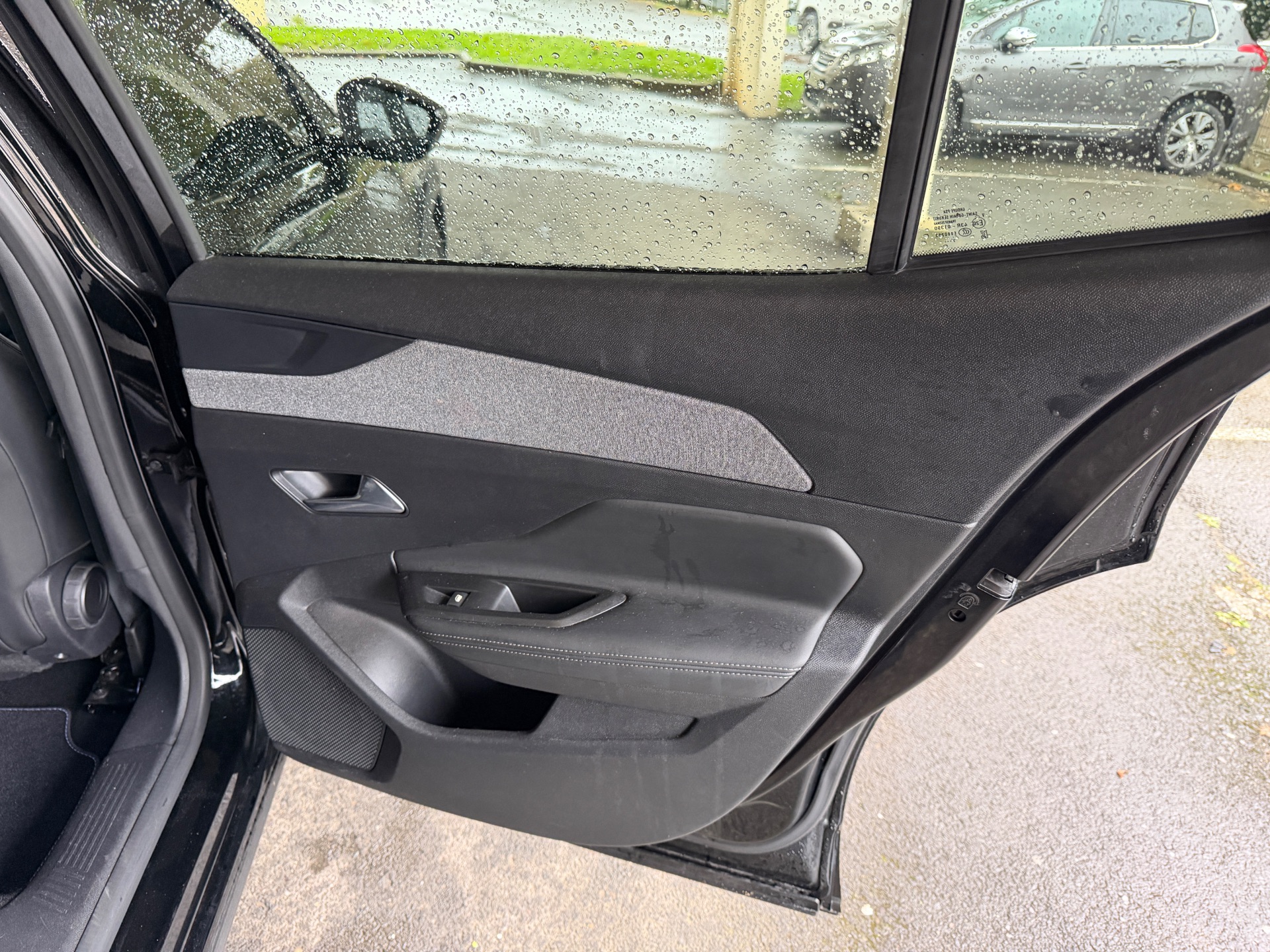 Peugeot 408 1.2 THP Puretech 130ch “Allure Pack”