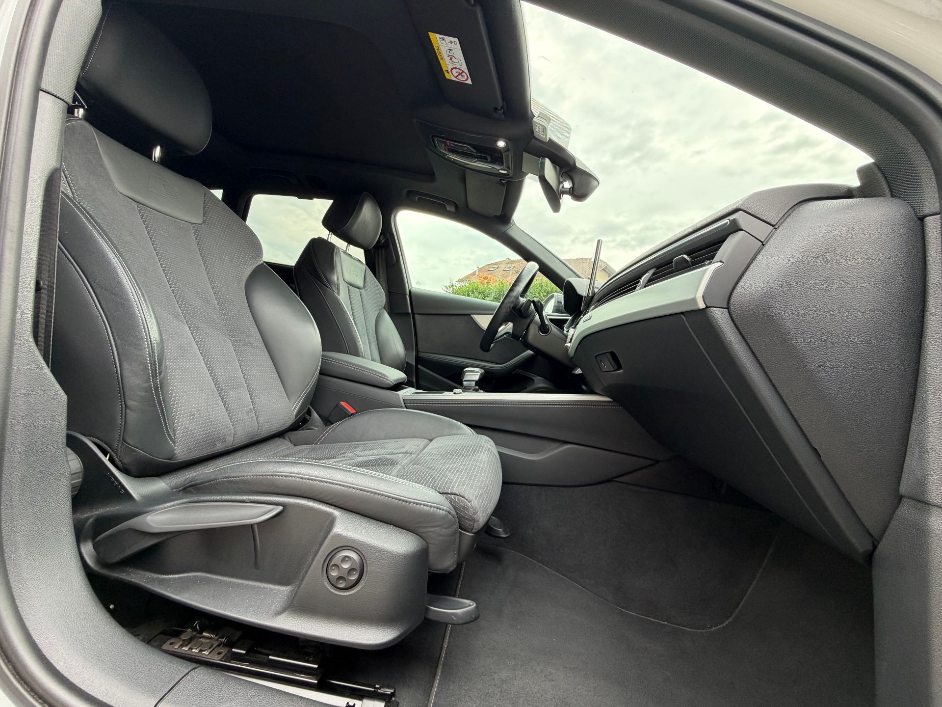 Audi A4 40 TFSI 204ch QUATTRO S-LINE S-TRONIC