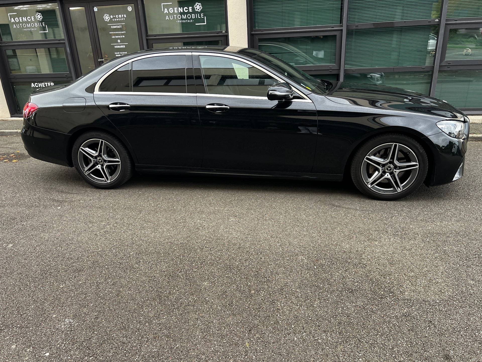 MERCEDES-BENZ Classe E 220 D 194ch AMG-Line+