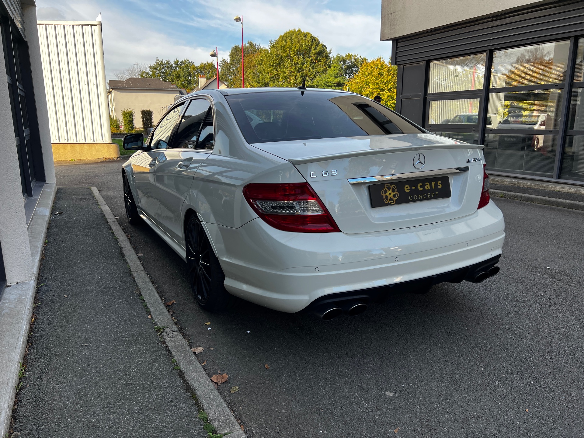 Mercedes-Benz C63 V8 6,2L 457ch AMG