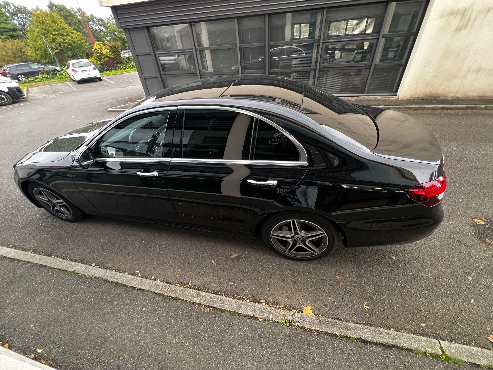 MERCEDES-BENZ Classe E 220 D 194ch AMG-Line+