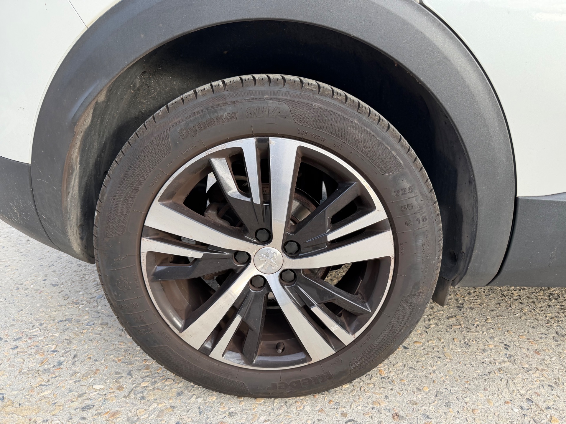 PEUGEOT 3008 1.2 puretech 130ch Allure