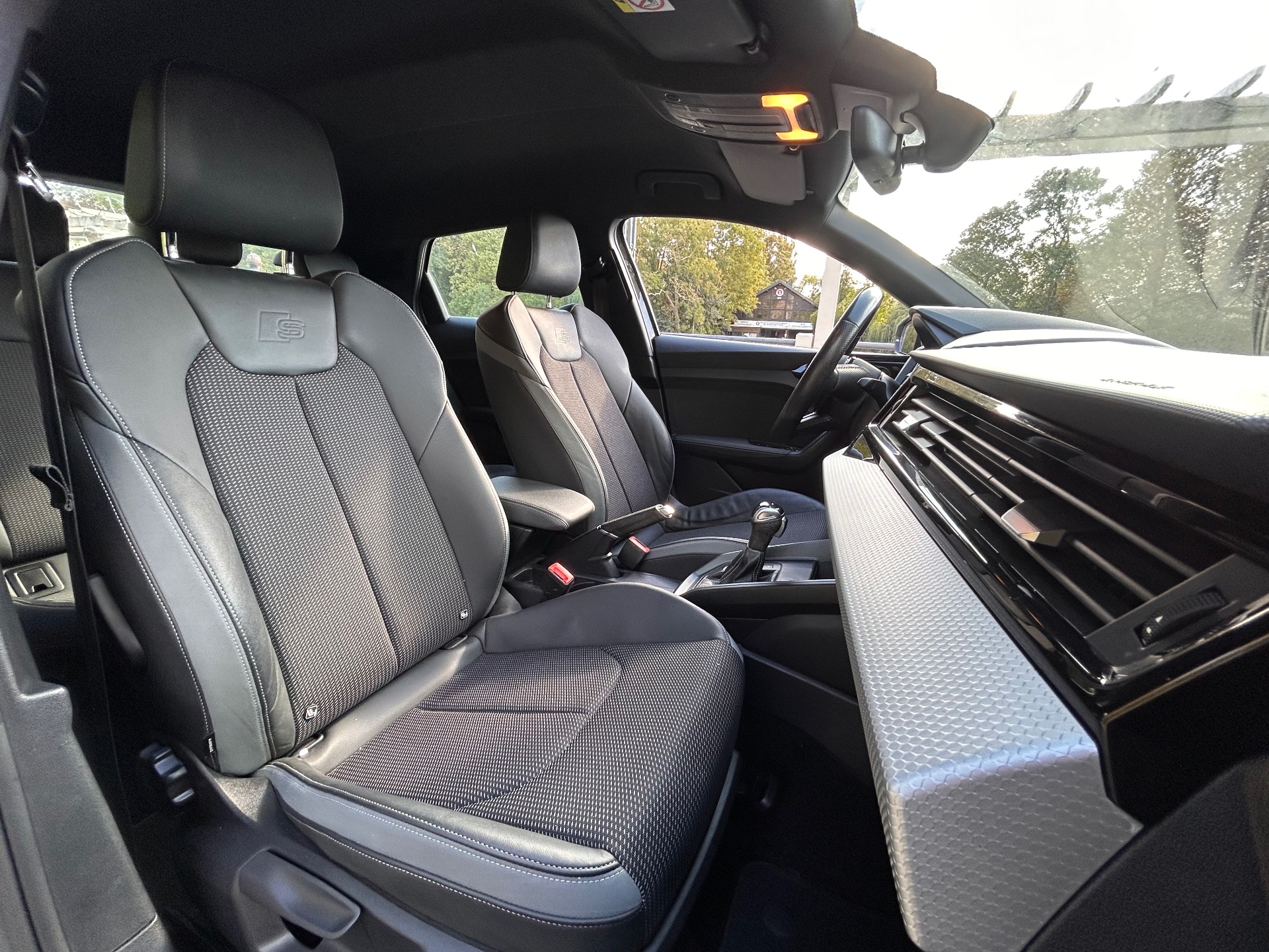 Audi A1 110ch s line