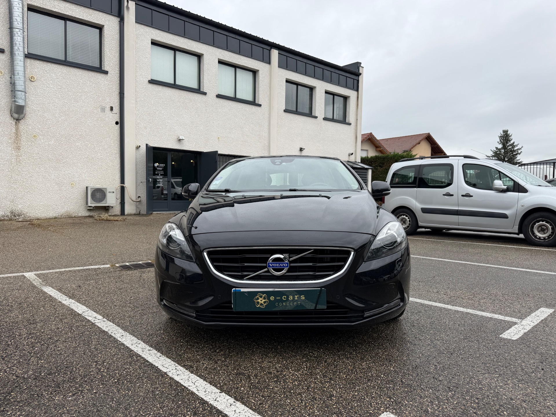 Volvo V40 1.6 122ch MOMENTUM