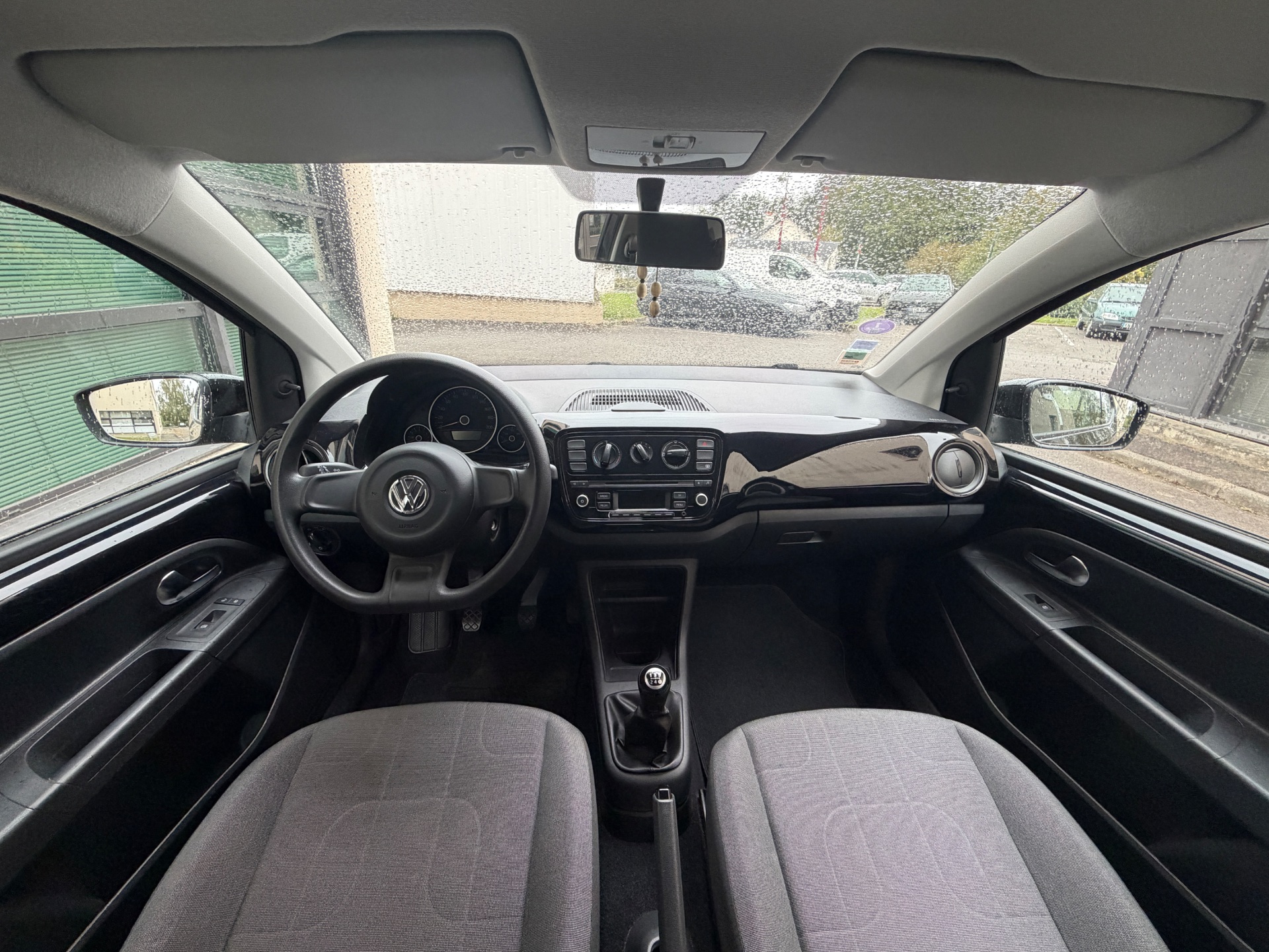 Volkswagen up! 1.0 75ch “Black Up”