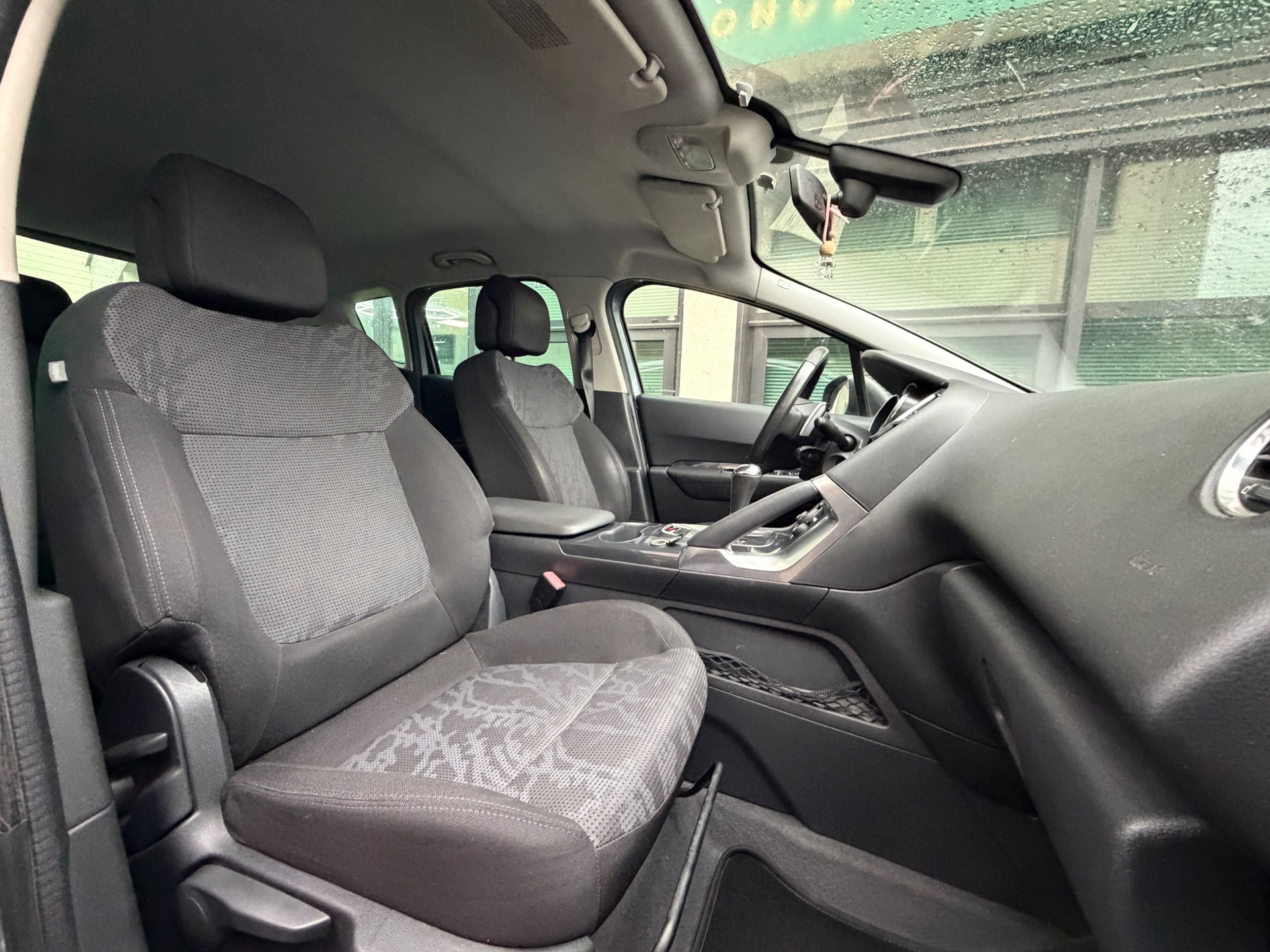 Peugeot 3008 1.6 e-HDi 112ch “Active”