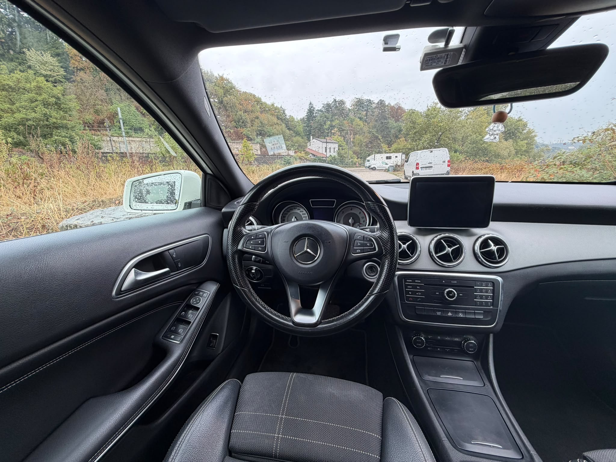 Mercedes-Benz GLA 220 D 177ch business
