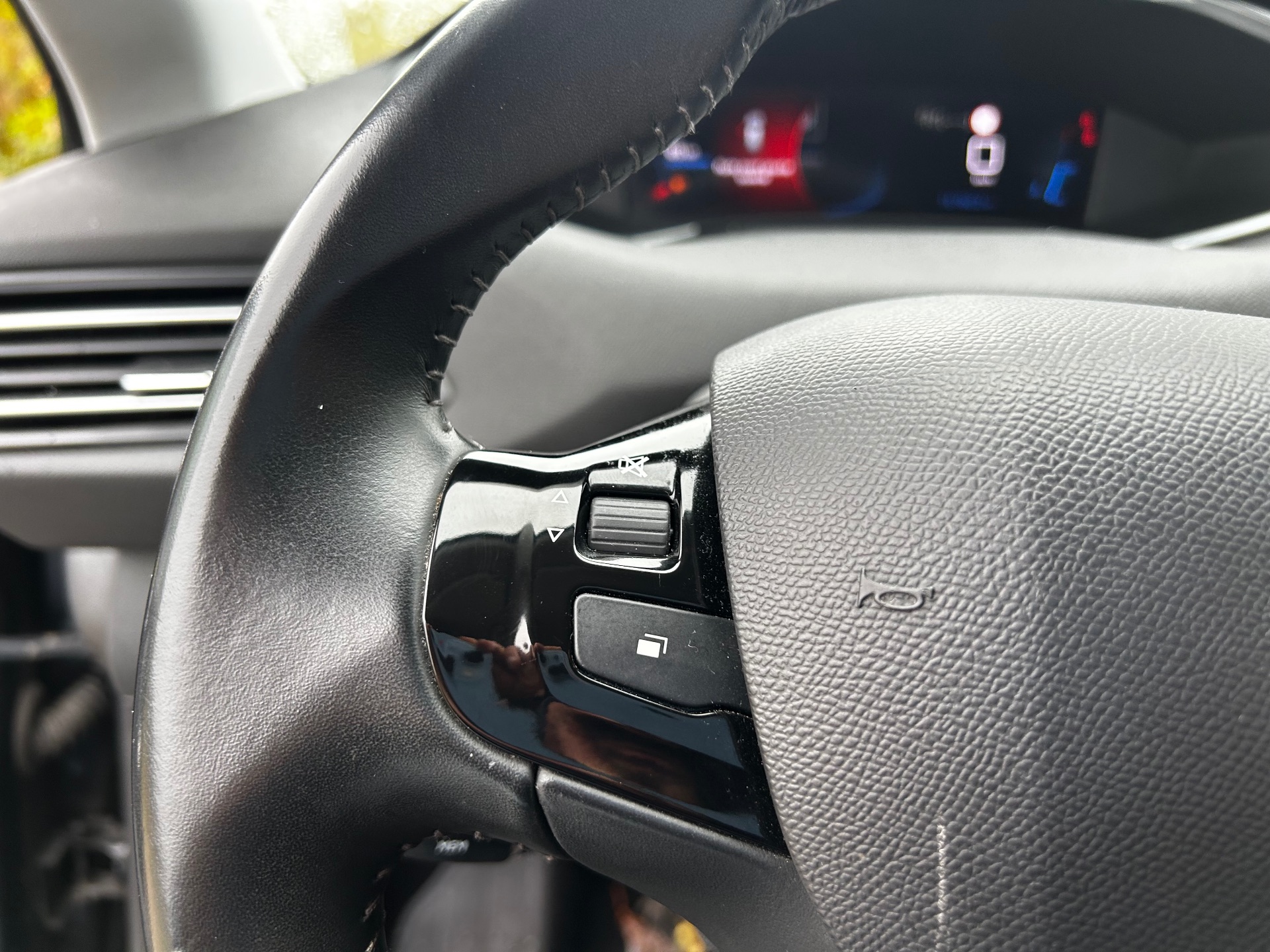 Peugeot 308 1.5 BLUEHDI 130ch Allure