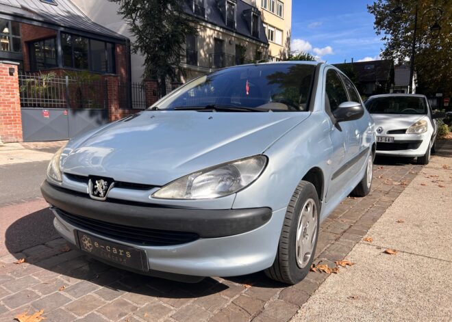 Peugeot 206 1.4 essence 75ch X line clim