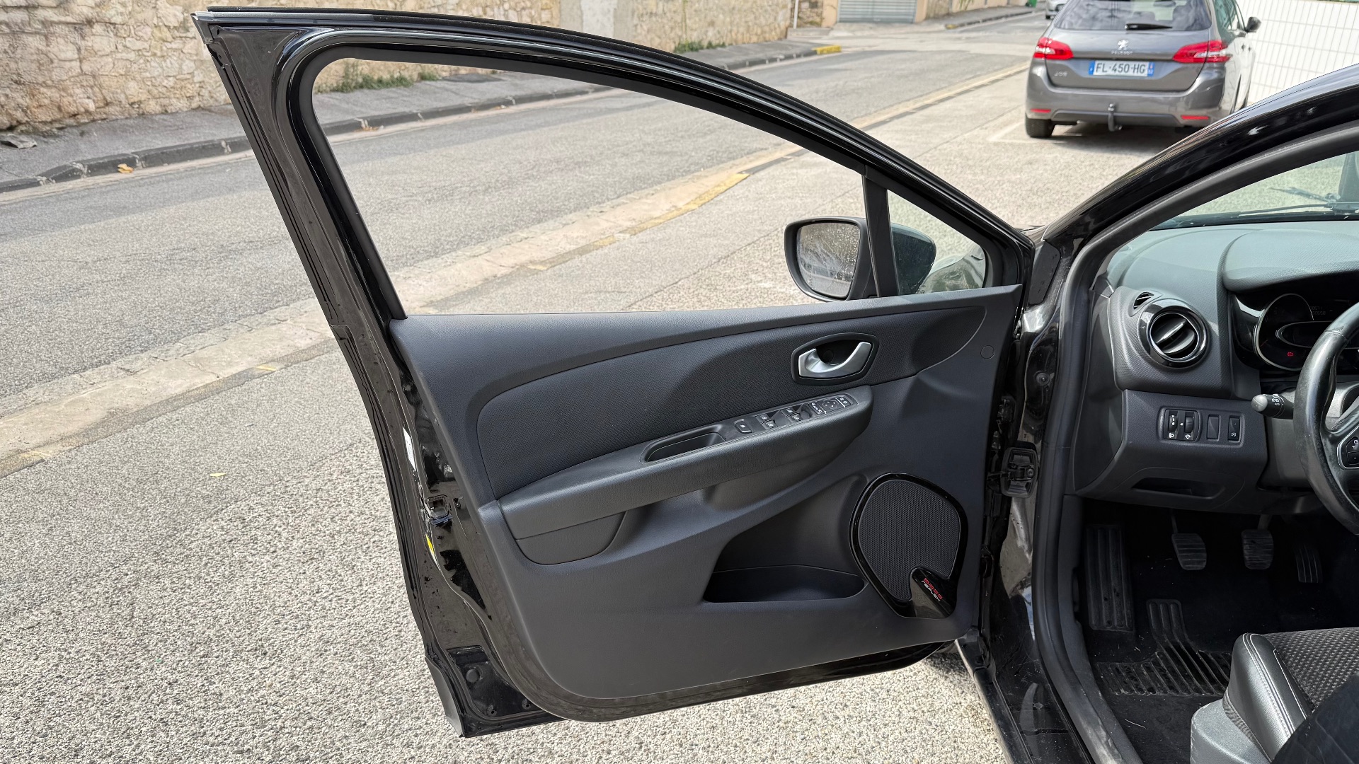 Renault Clio IV 1.5 DCI 90ch INTENS