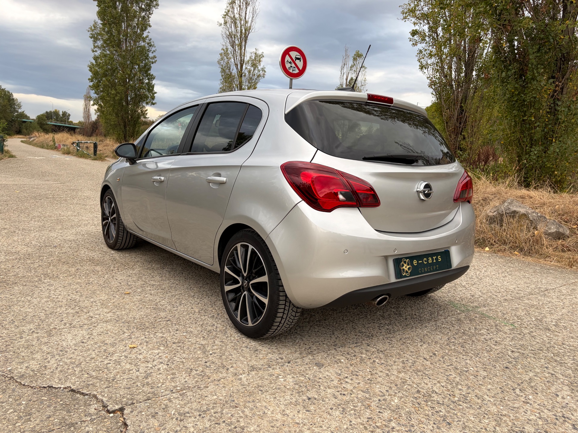 Opel Corsa 1,4 90ch edtion