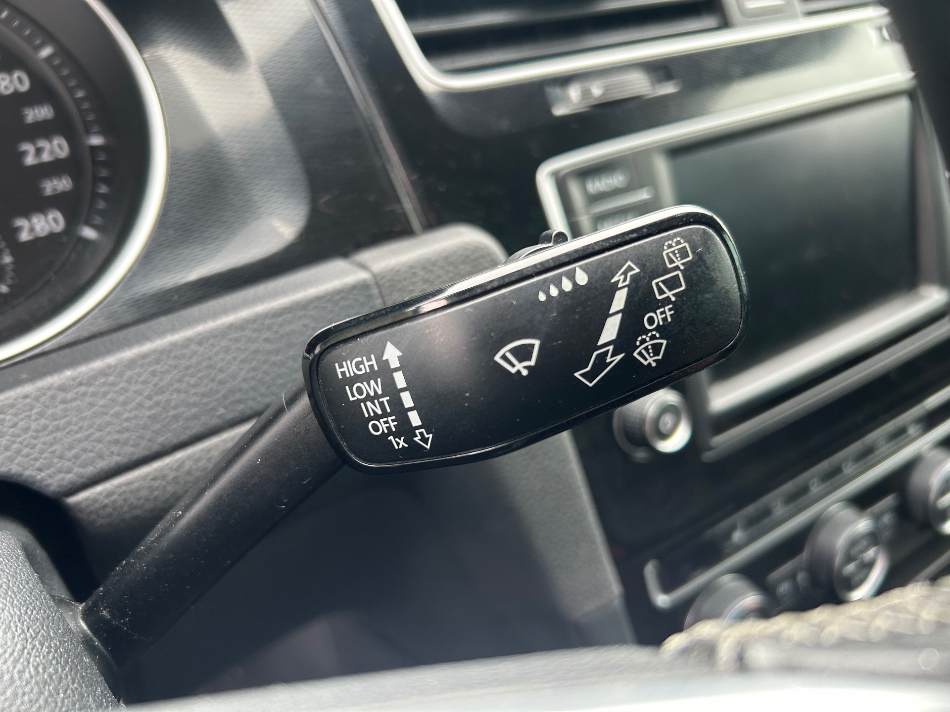Volkswagen GOLF 7 2.0 184ch GTD
