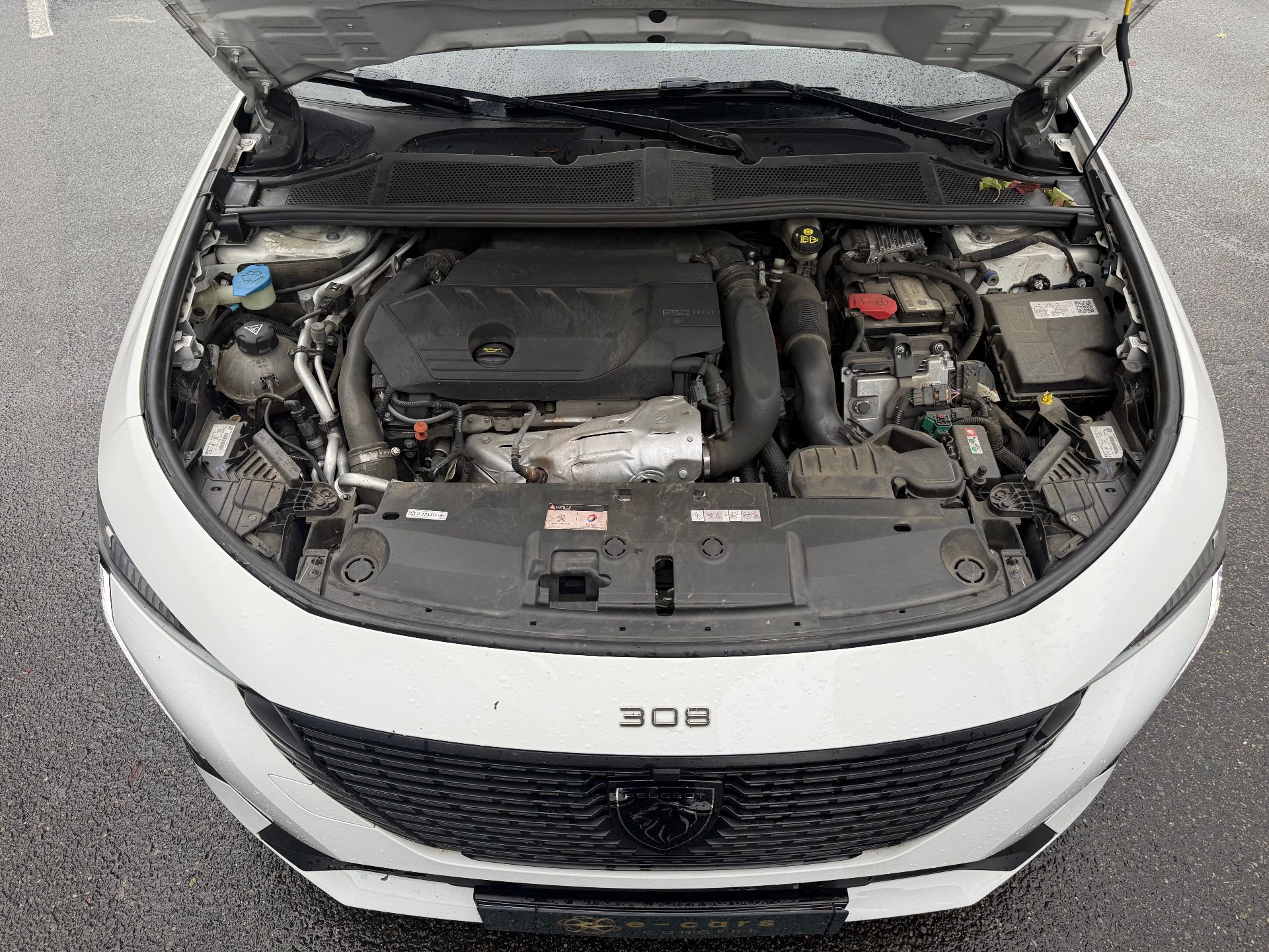 Peugeot 308 PHEV 1.6 THP 180ch Allure
