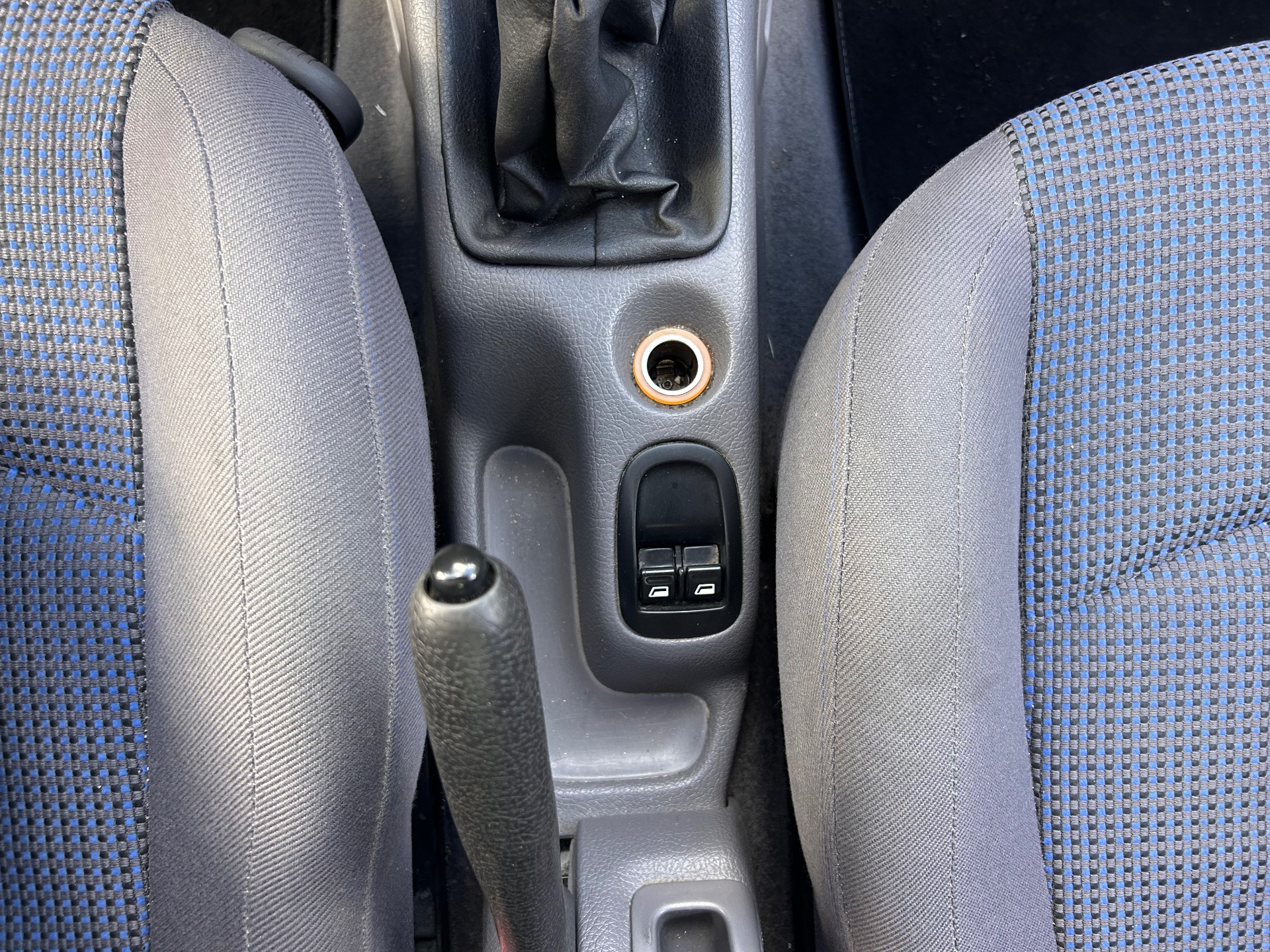 Peugeot 206 1.4 essence 75ch X line clim