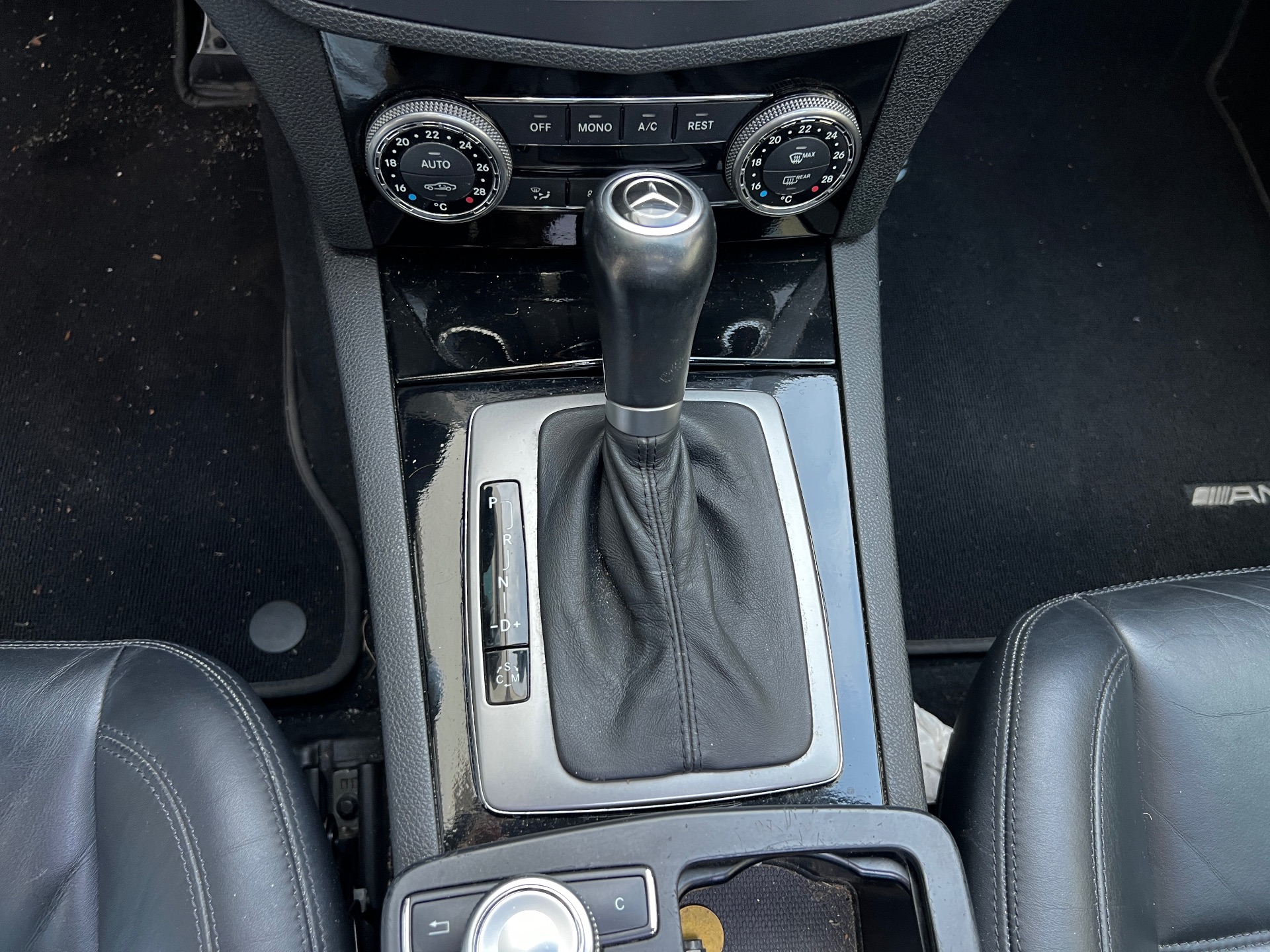 Mercedes-Benz C63 V8 6,2L 457ch AMG