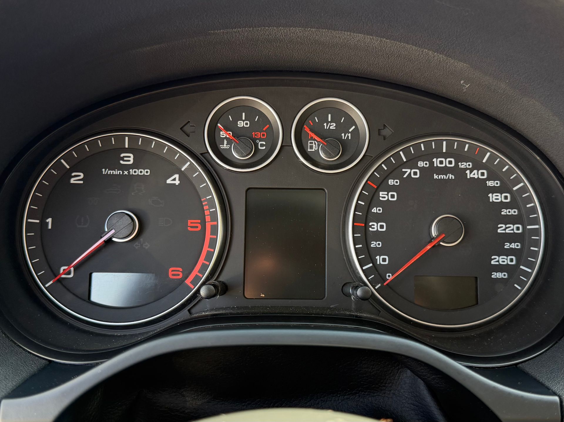 Audi A3 1.6 tdi 105ch AMBITION