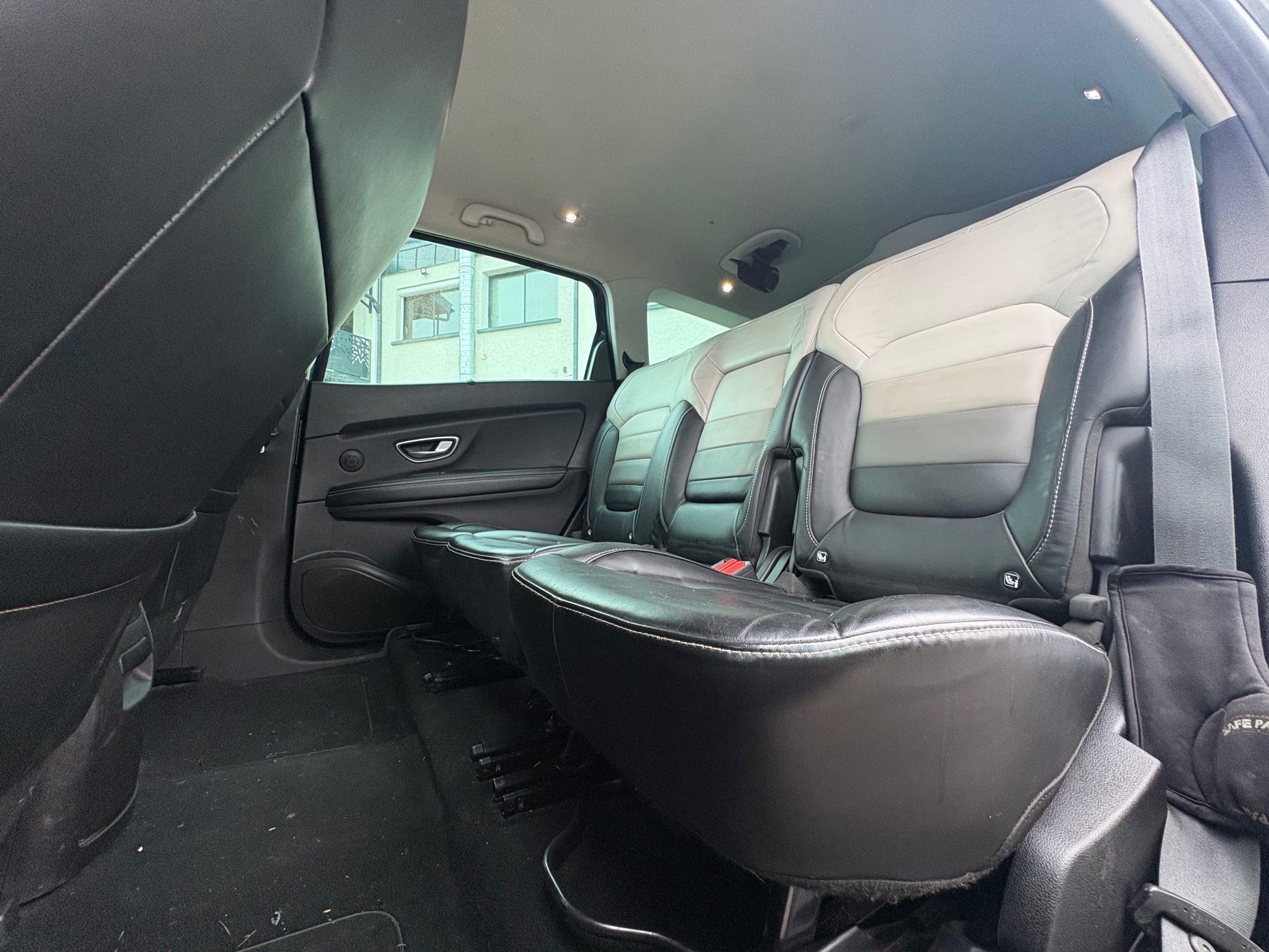 Renault Grand Scenic 1.6 DCI 160ch Initiale Paris