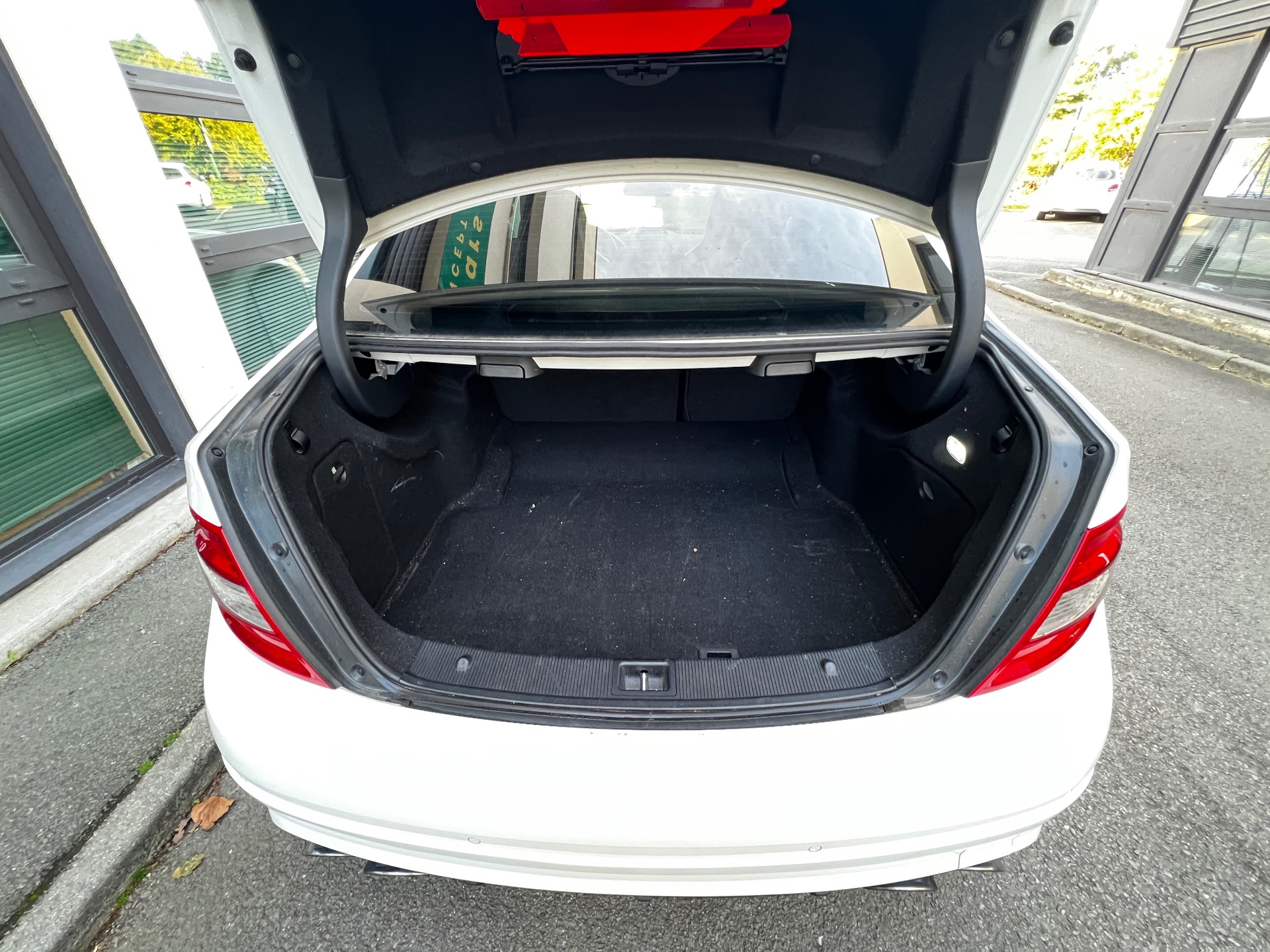 Mercedes-Benz C63 V8 6,2L 457ch AMG
