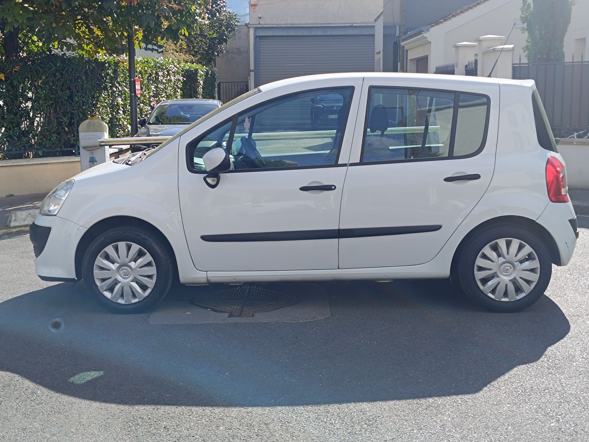 Renault MODUS 1.2i 75ch