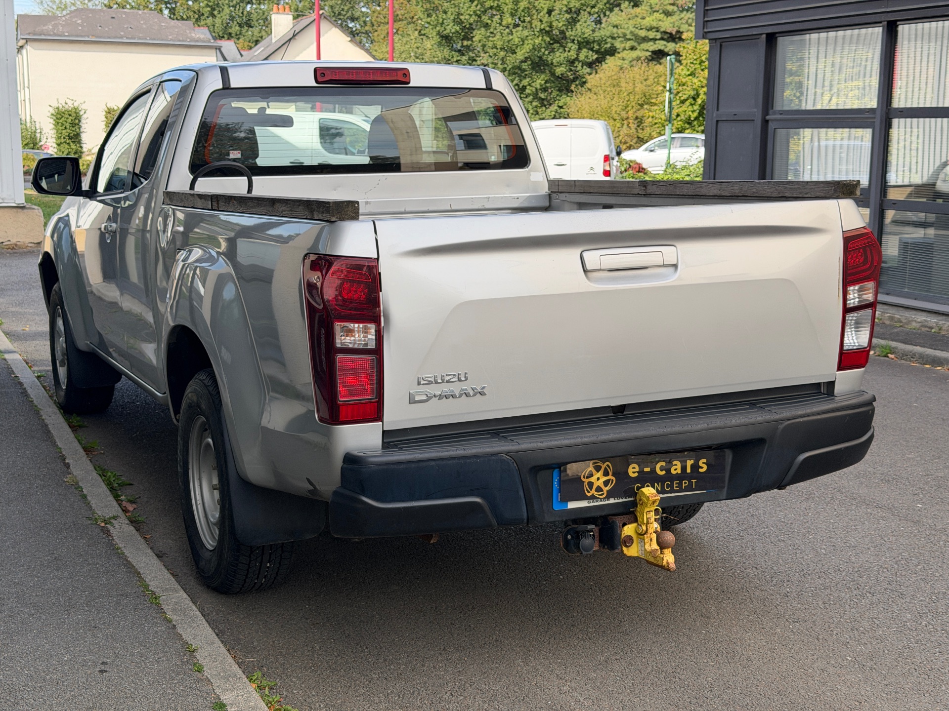 isuzu D-MAX 1.9 DDi 164ch “Planet”