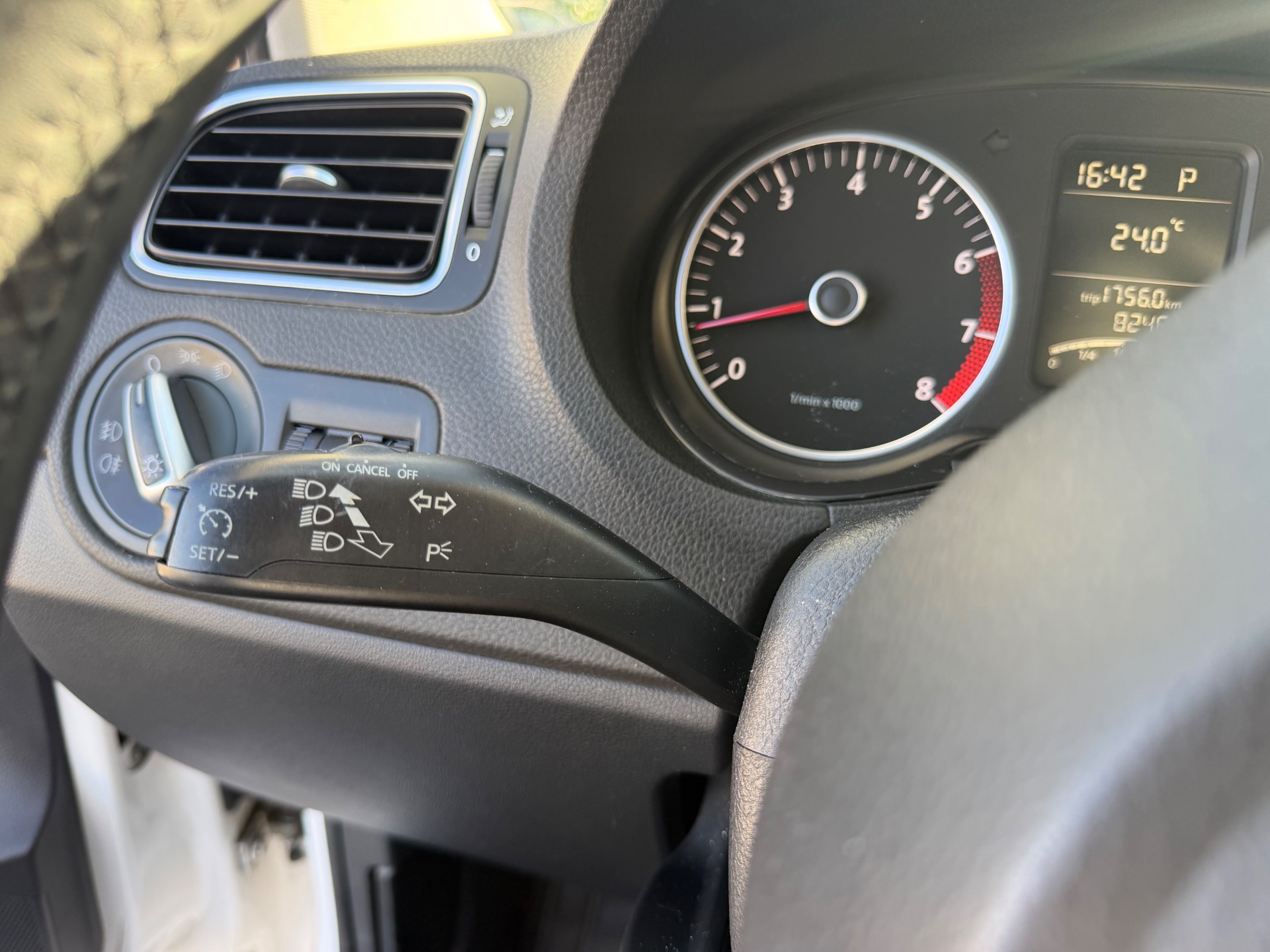 Volkswagen Polo 1.4 16V DSG7 85ch Match